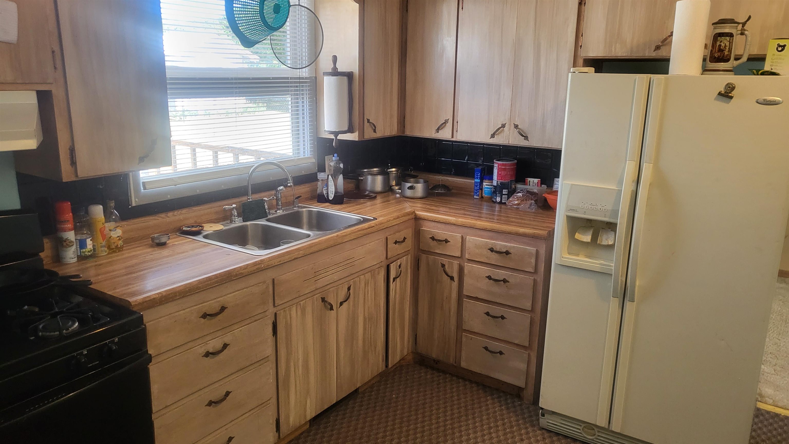 516 N Botkin Property Photo 4