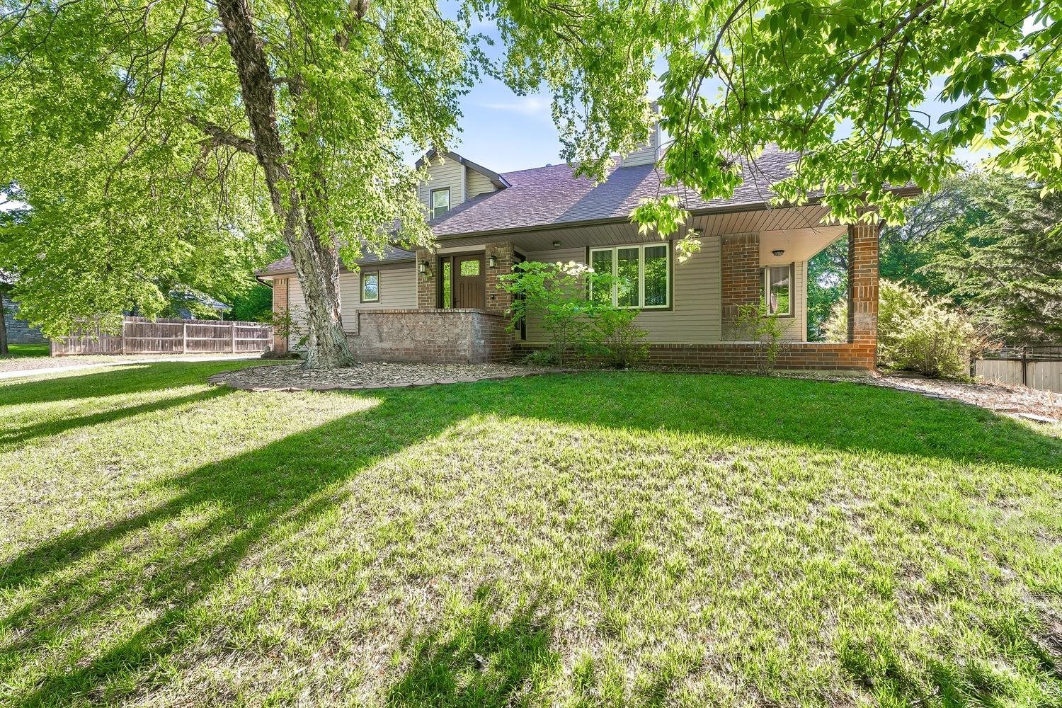 1200 S Sagebrush St Property Photo 2