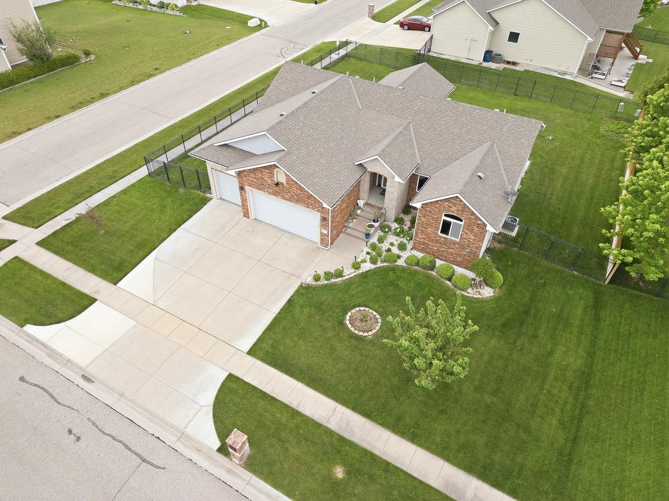 13913 E Watson St Property Photo 2