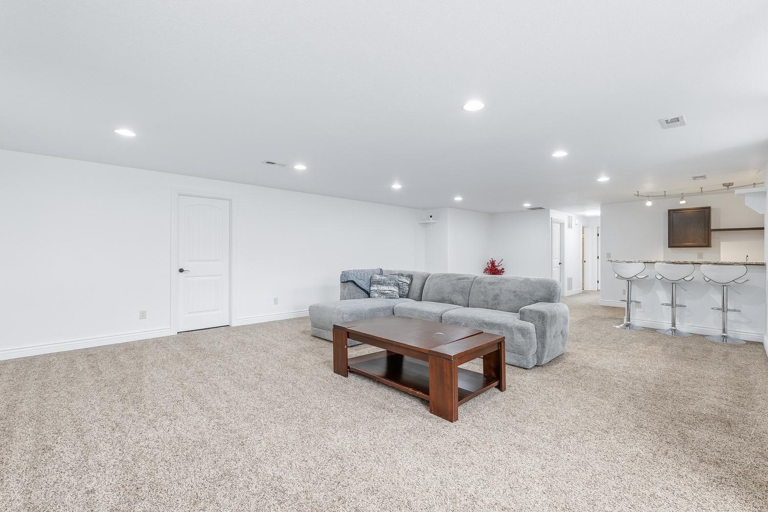 13913 E Watson St Property Photo 23