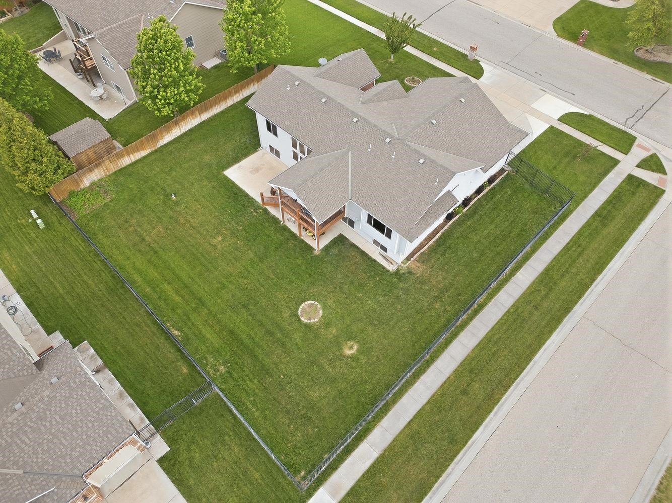 13913 E Watson St Property Photo 32