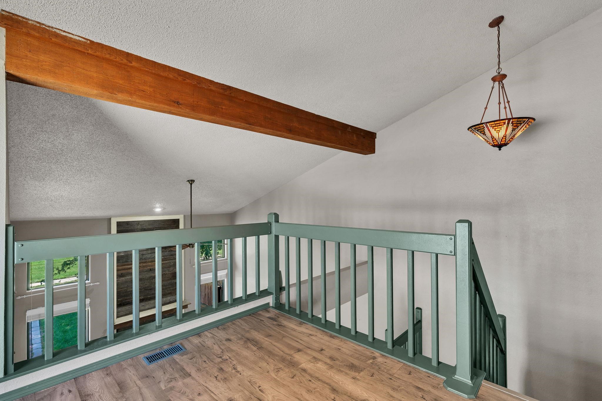 2014 N Woodlawn Blvd Property Photo 16