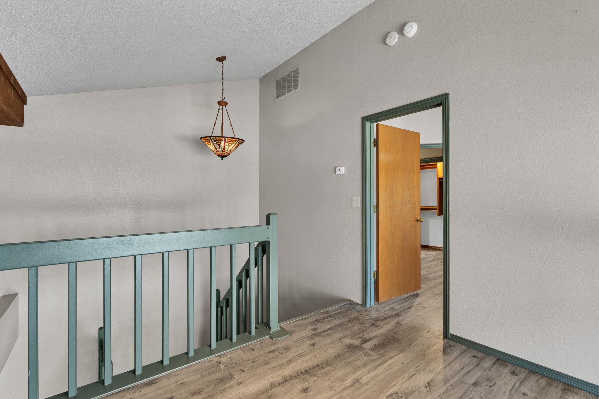 2014 N Woodlawn Blvd Property Photo 18