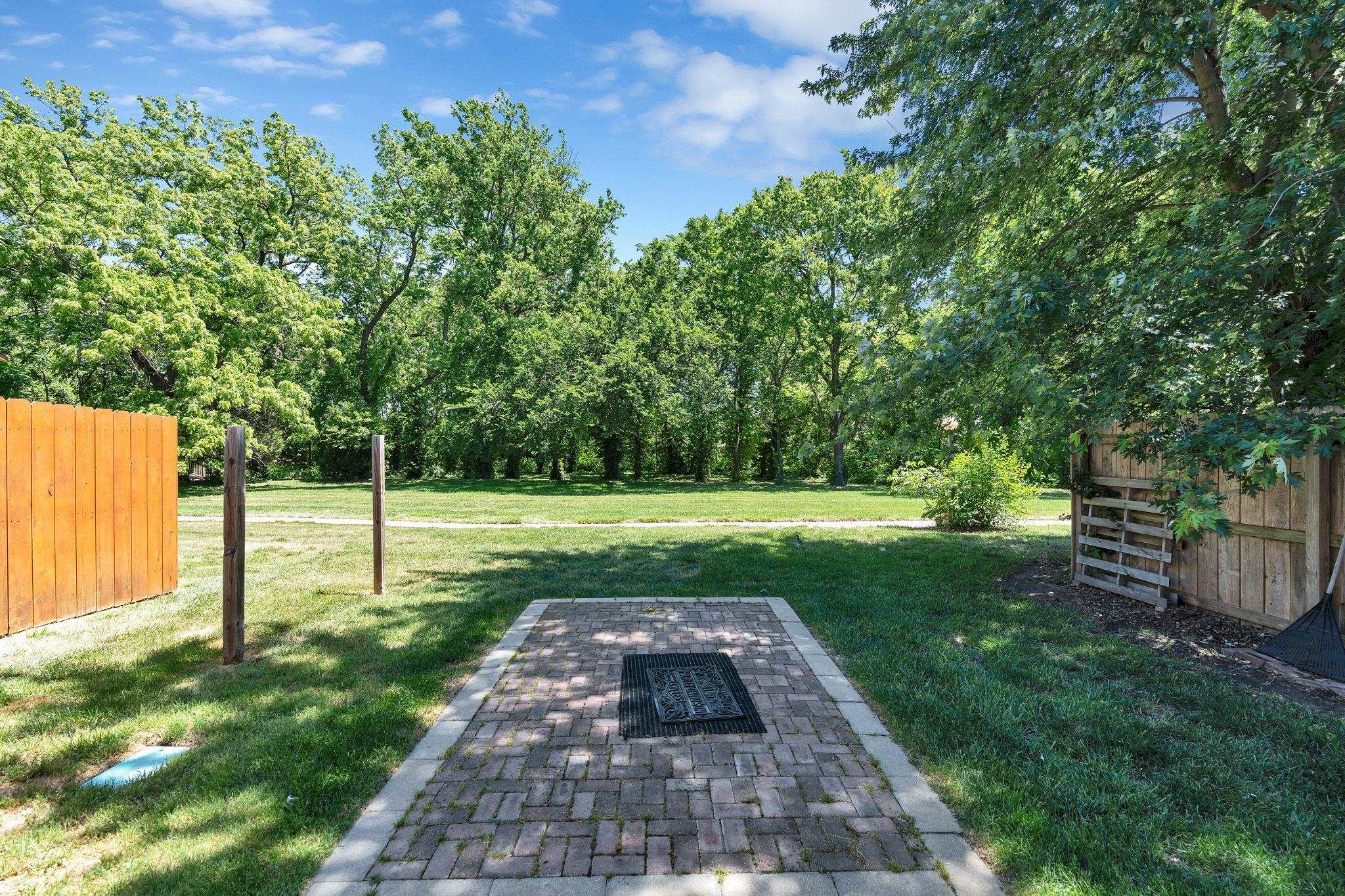 2014 N Woodlawn Blvd Property Photo 27