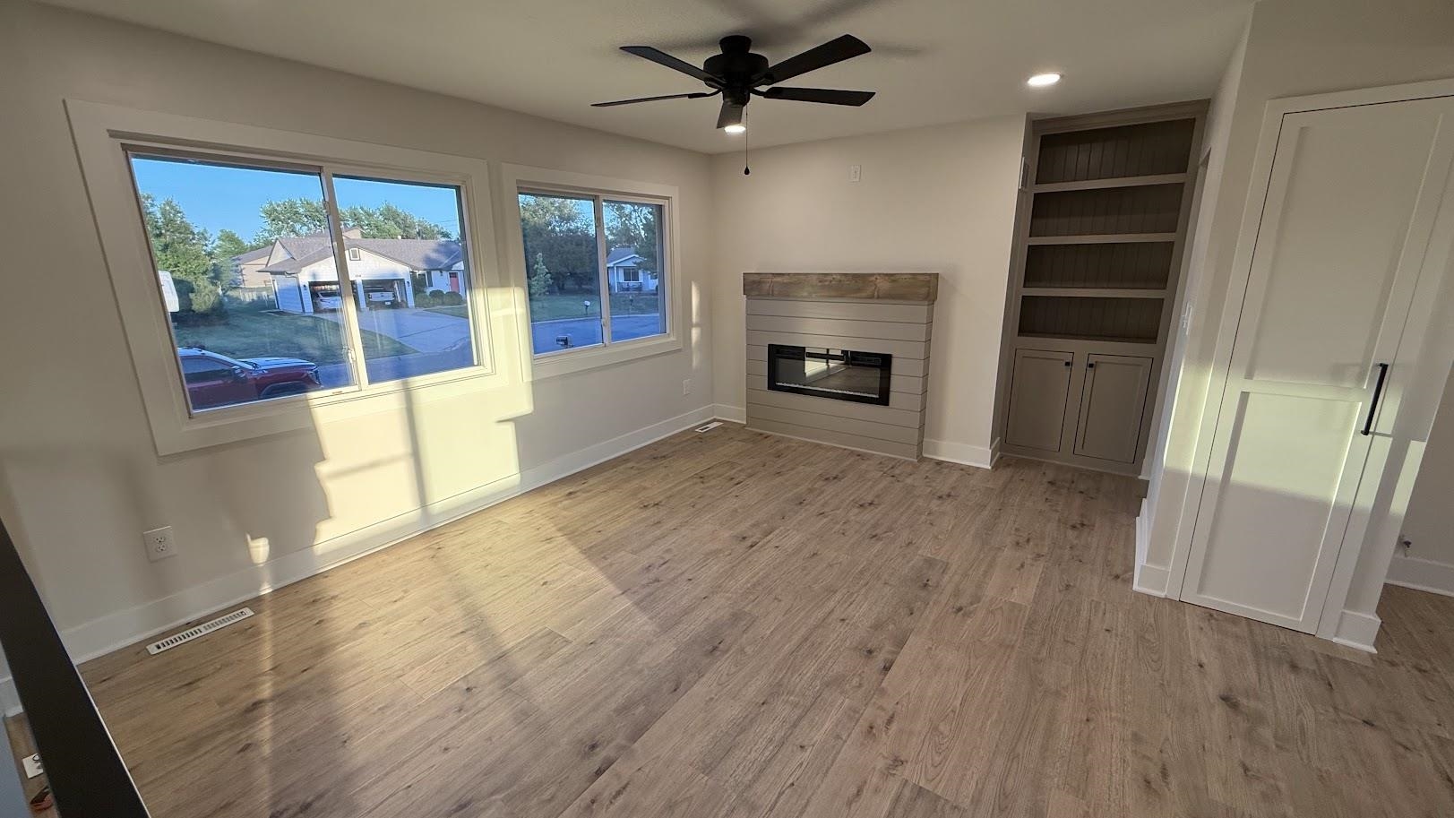 105 Windward Ct Property Photo 8