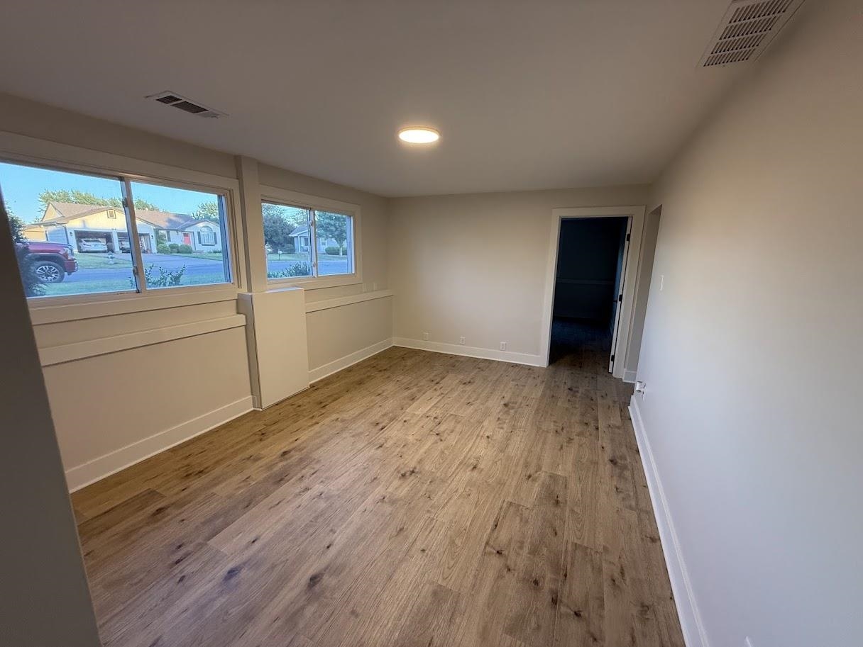 105 Windward Ct Property Photo 15