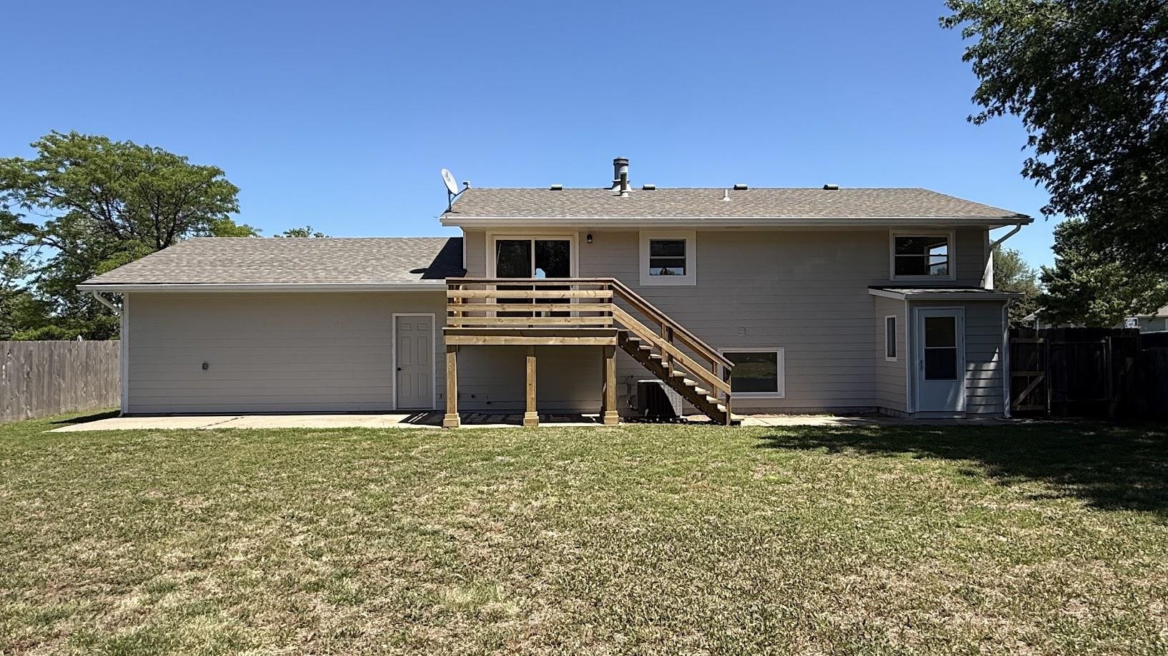 105 Windward Ct Property Photo 24