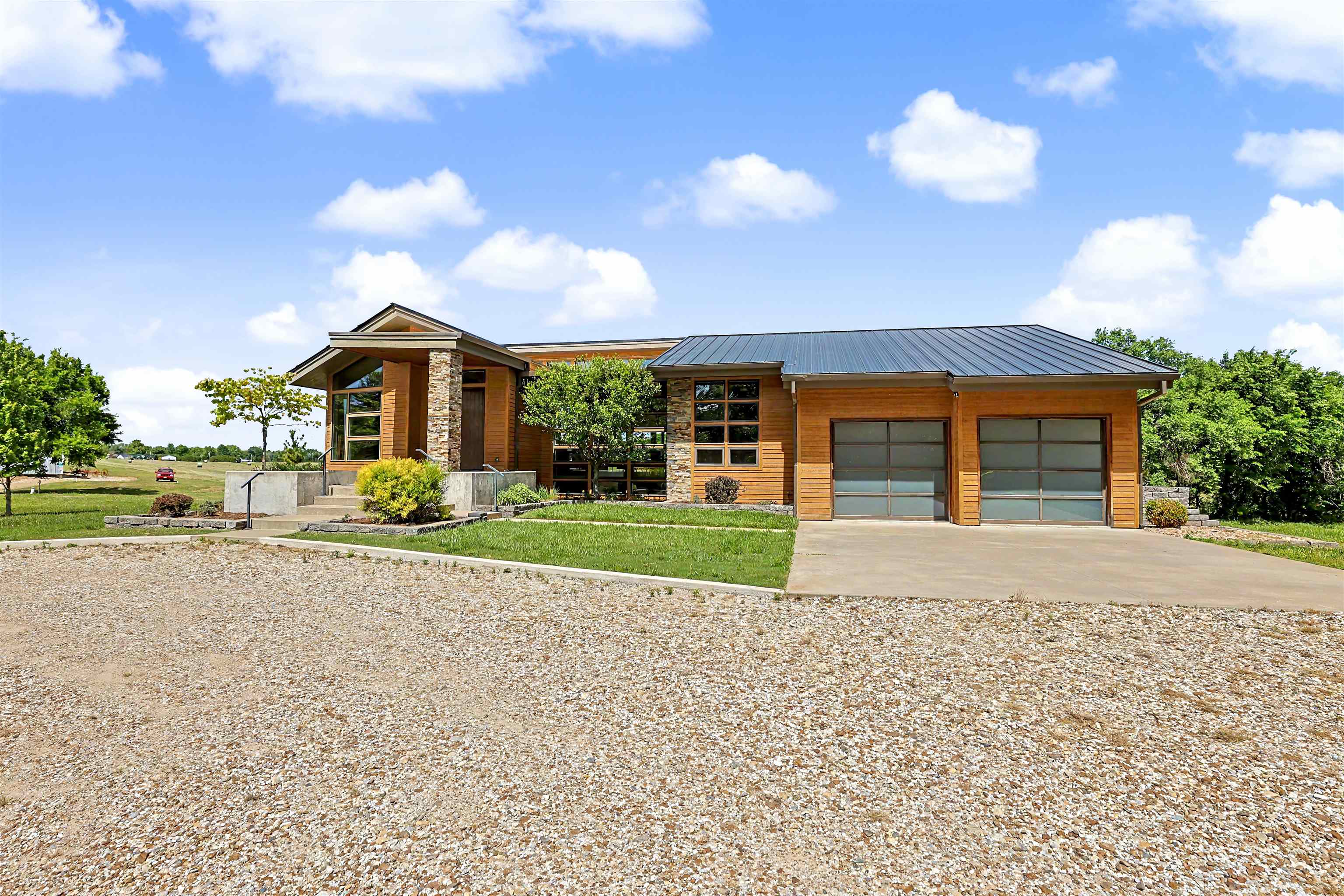 9286 292nd Road Property Photo 5