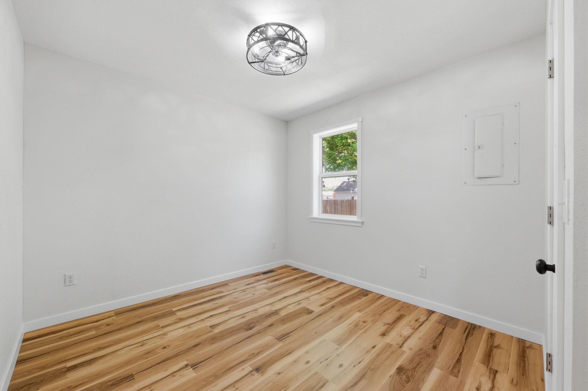 339 S Briarwood St Property Photo 19