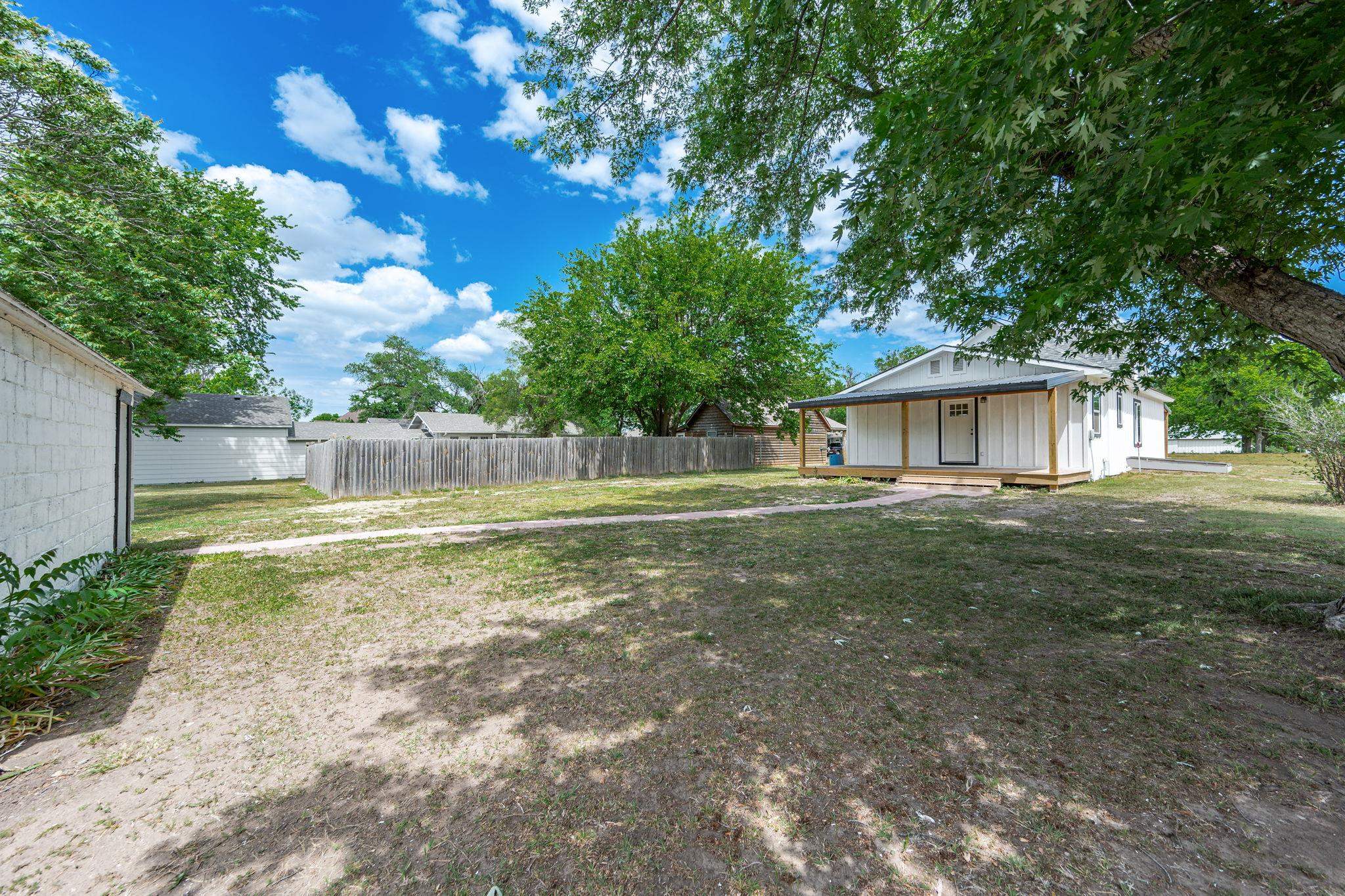 339 S Briarwood St Property Photo 29