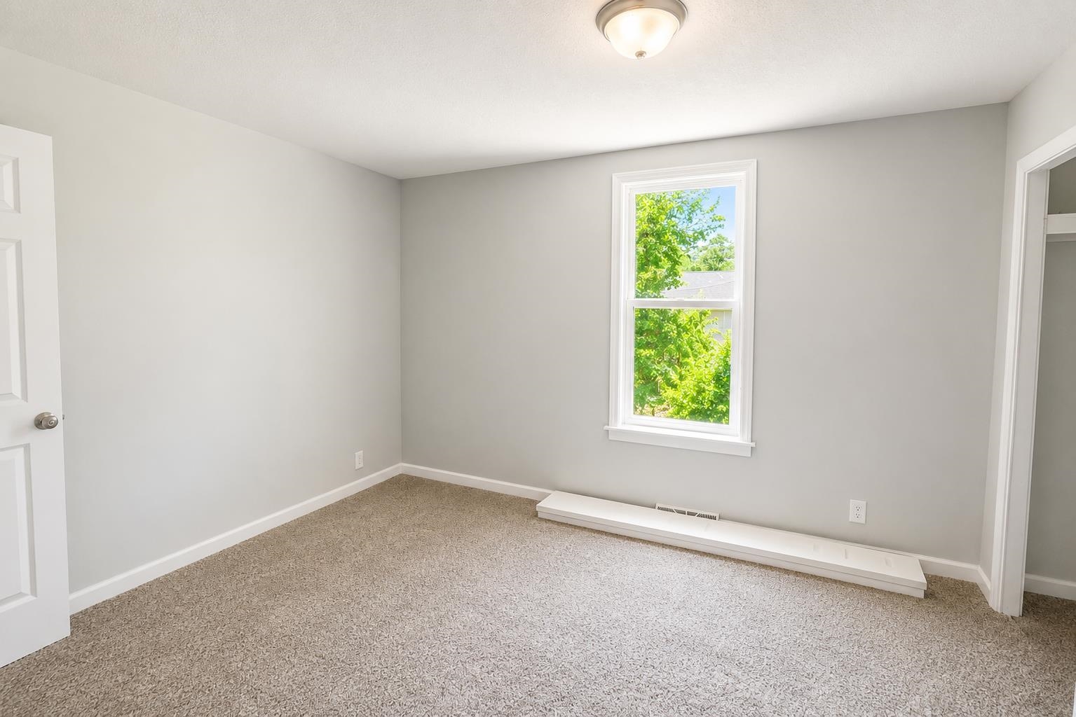 1114 N Pine St. Property Photo 10