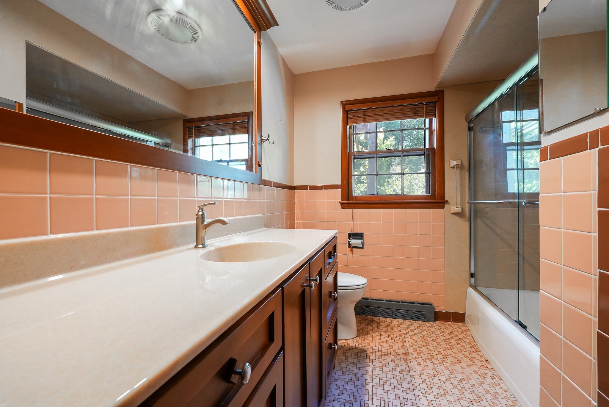 1305 W Park Ave Property Photo 11