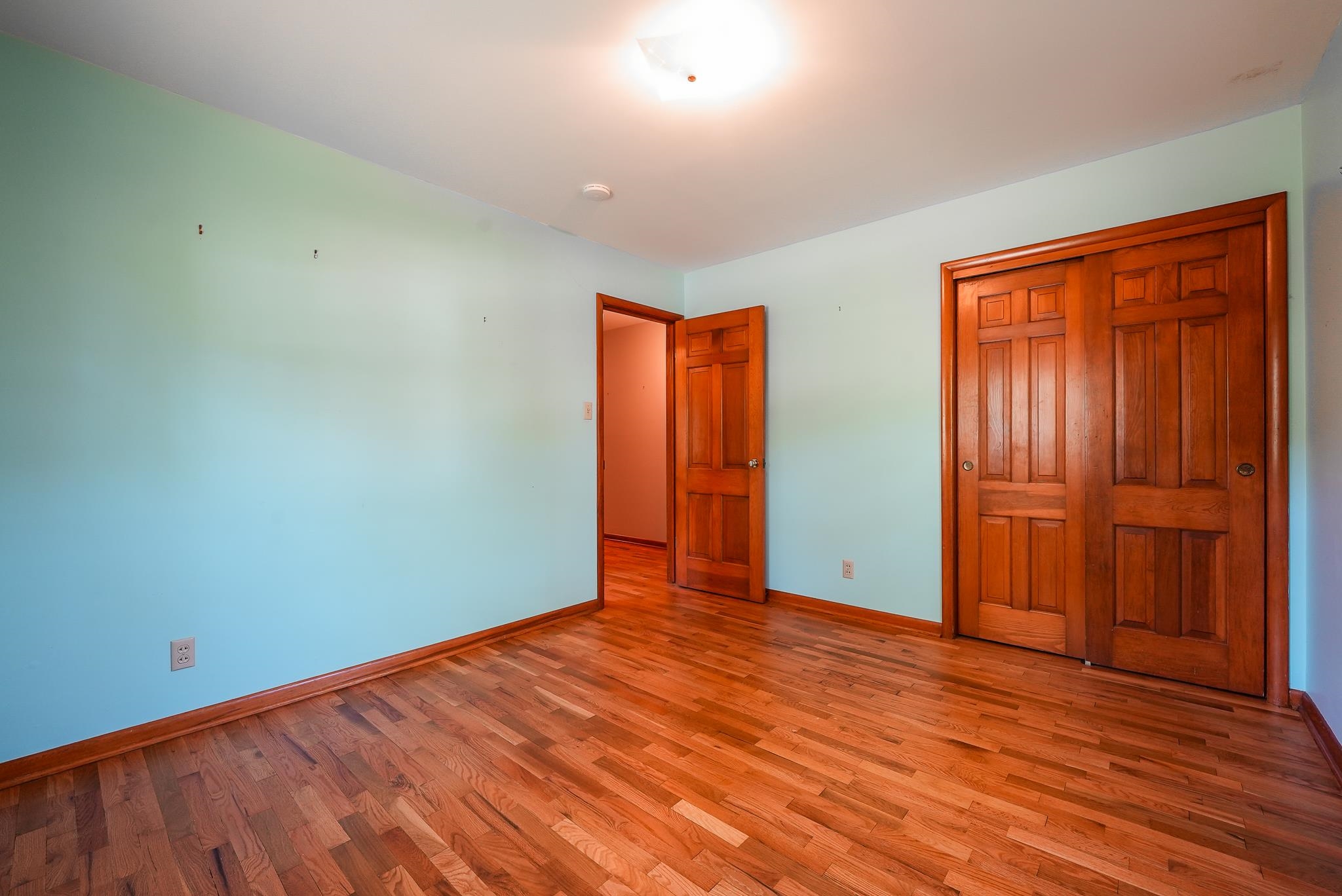 1305 W Park Ave Property Photo 16