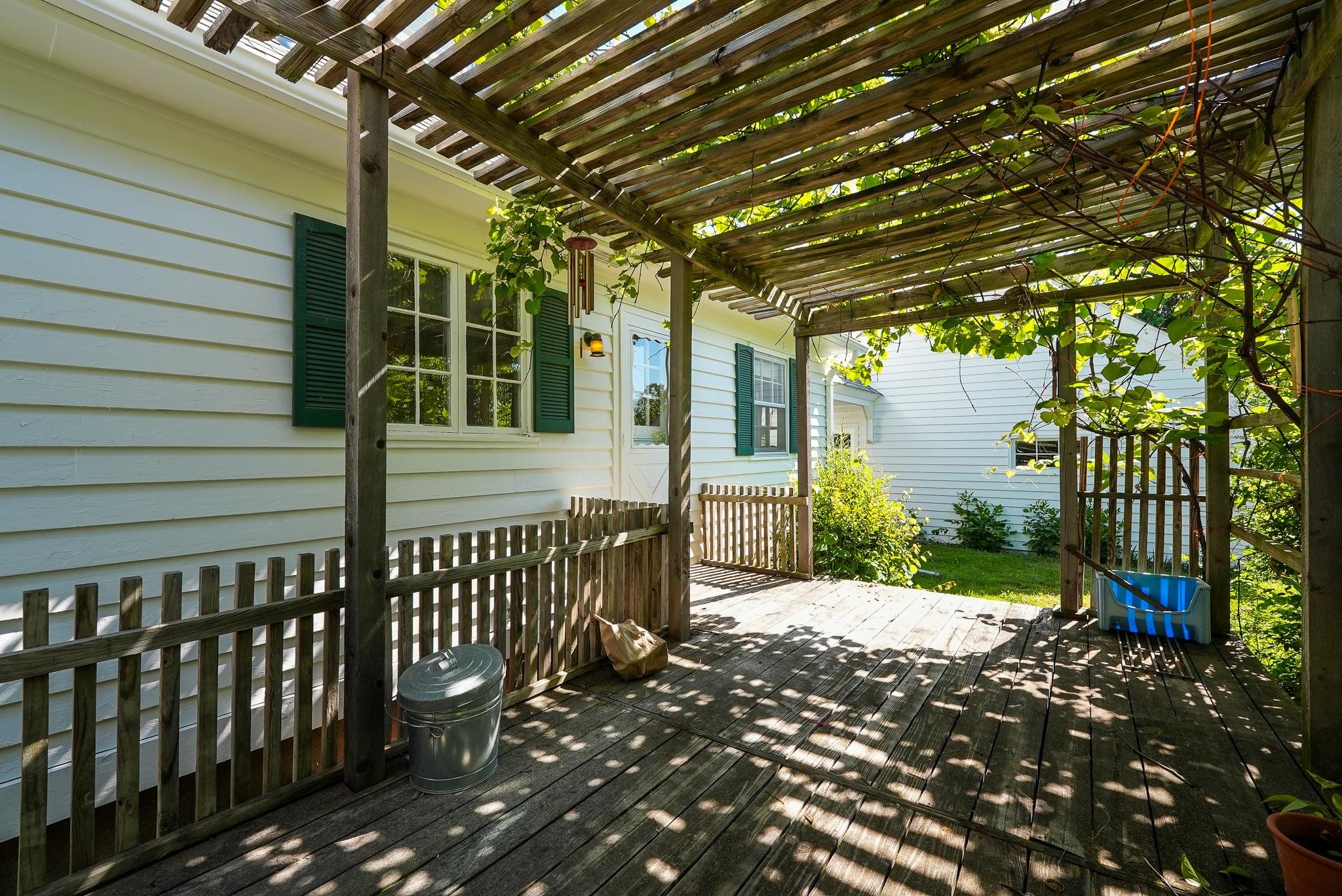 1305 W Park Ave Property Photo 25