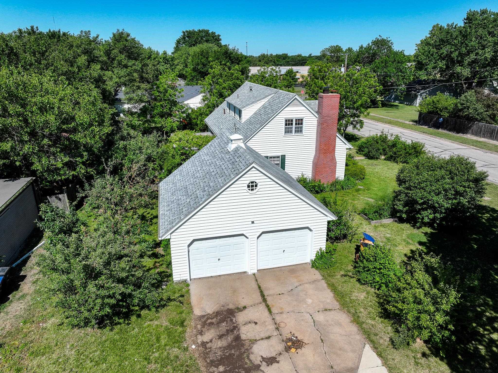 1305 W Park Ave Property Photo 31