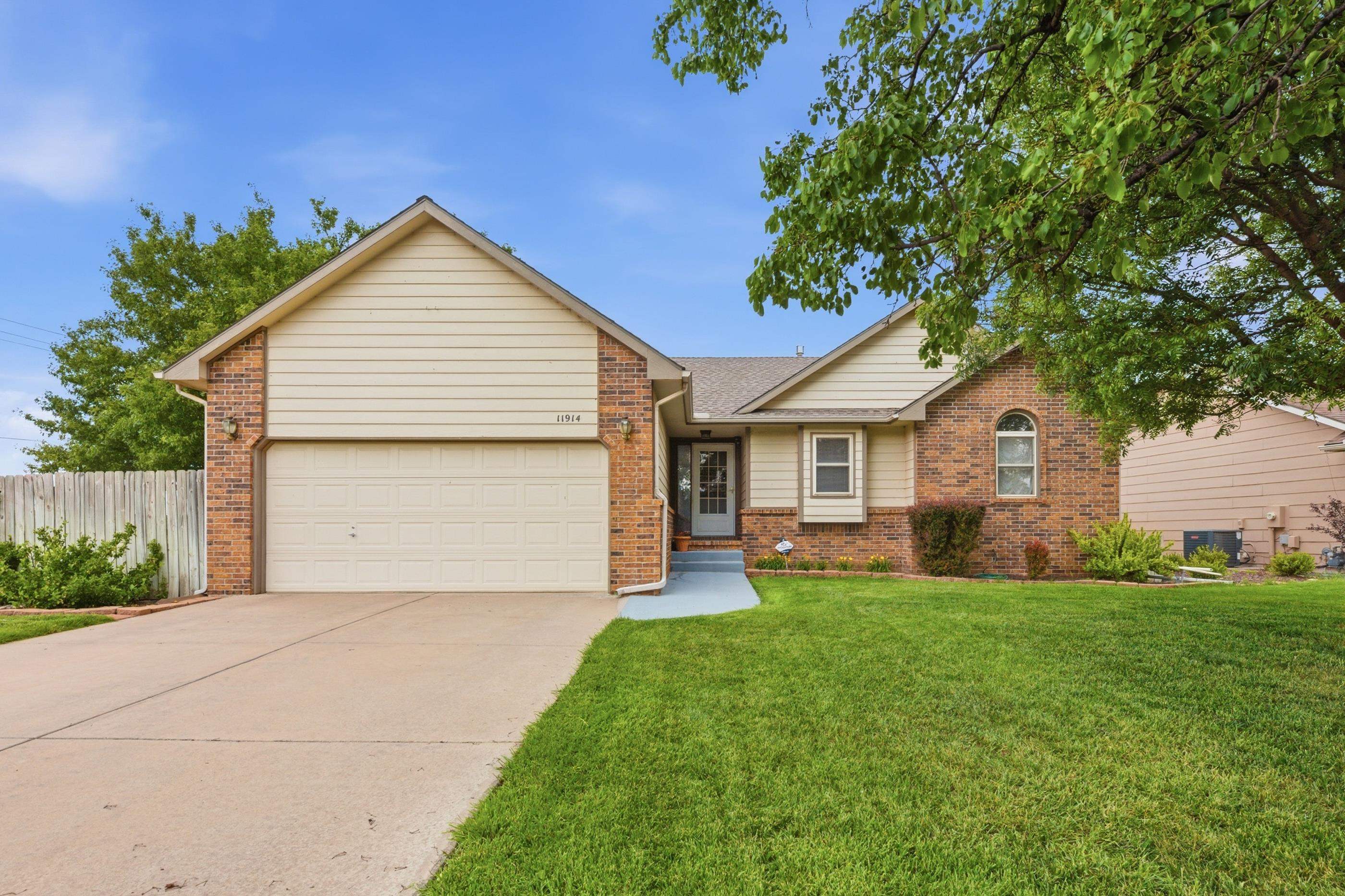 11914 W Carr Ave Property Photo 1