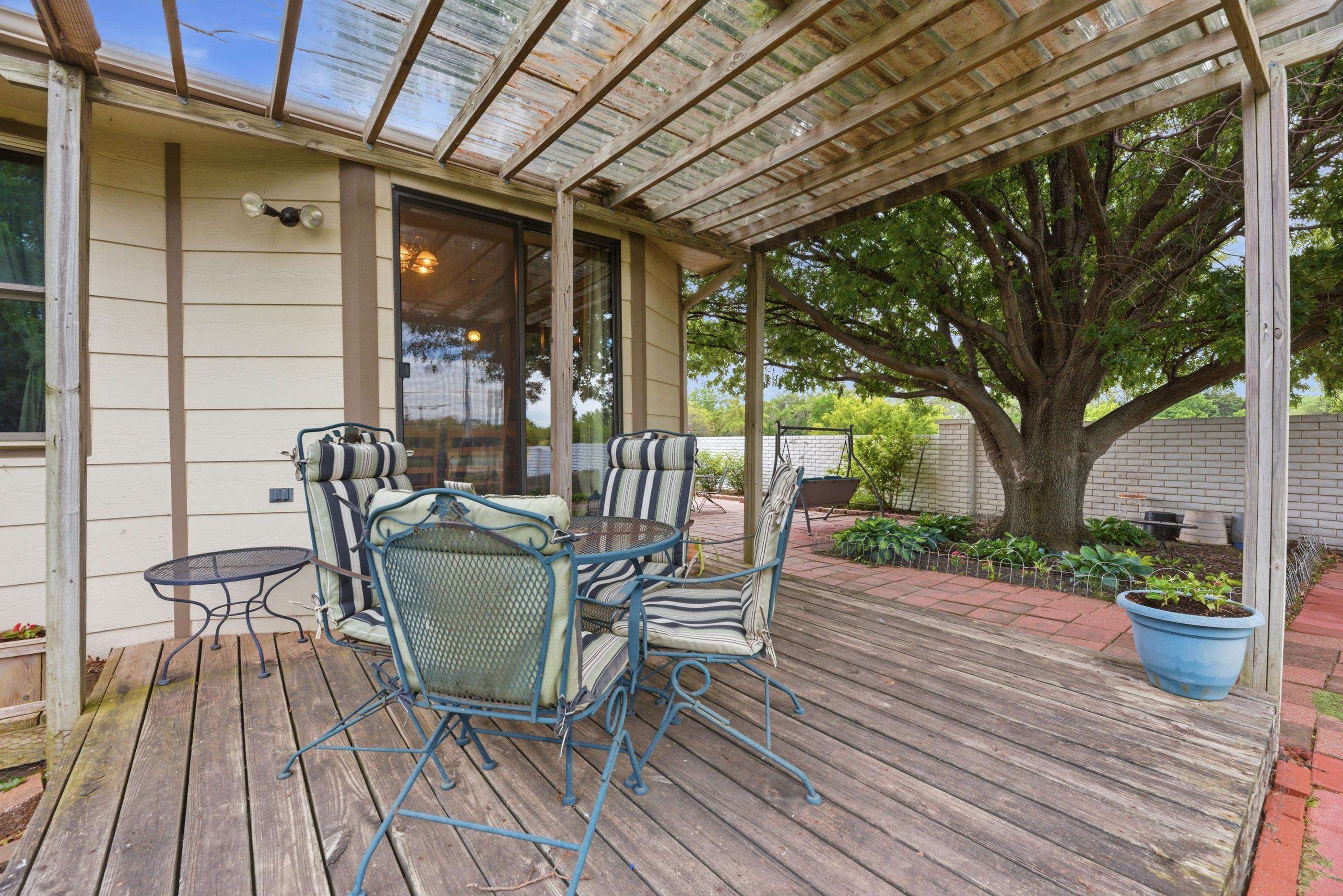 11914 W Carr Ave Property Photo 31
