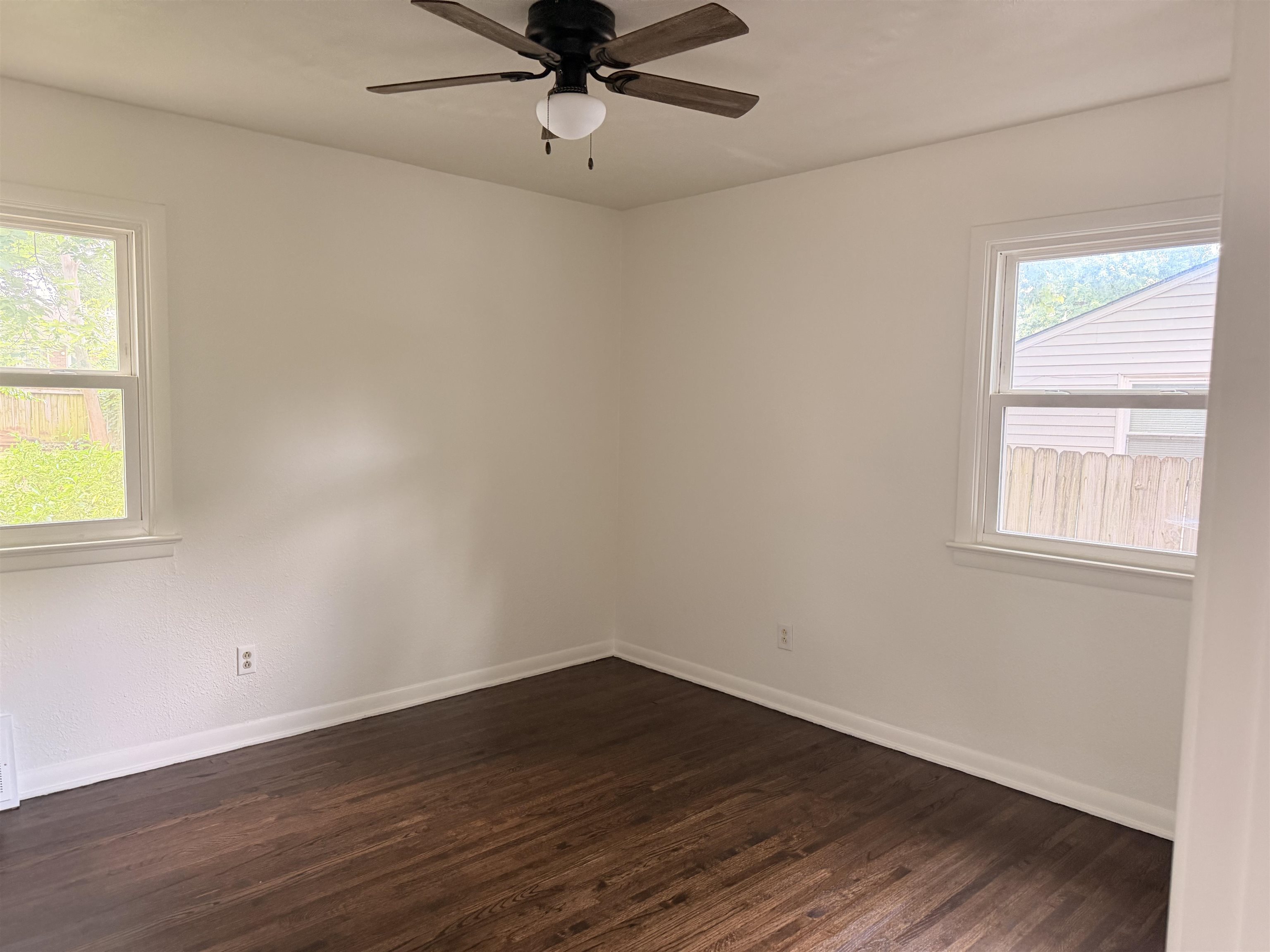 930 N Westview Property Photo 16