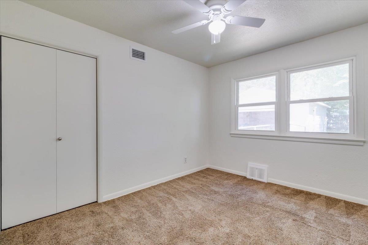 930 N Westview Property Photo 21
