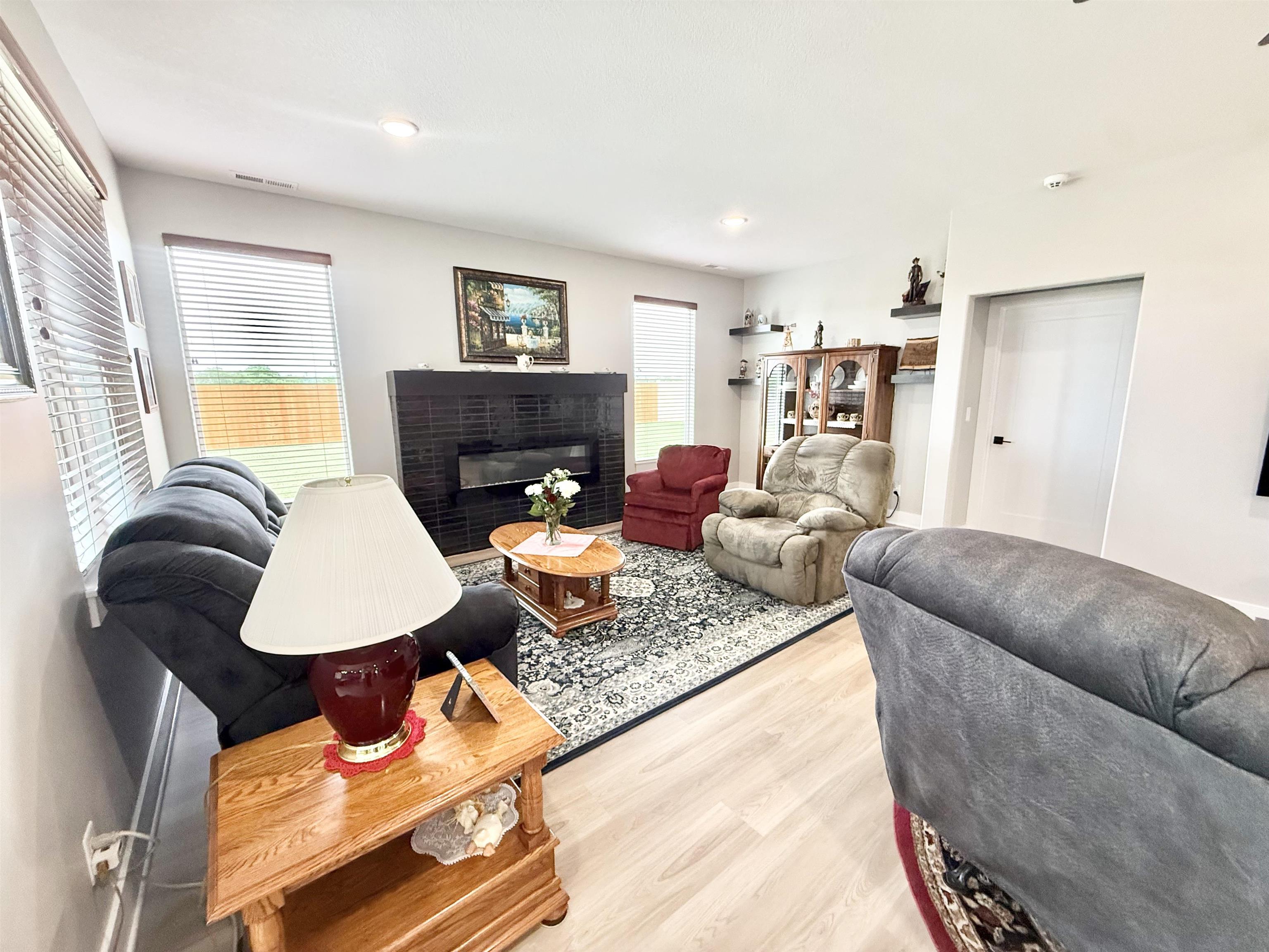 2540 S Spring Hollow St Property Photo 6