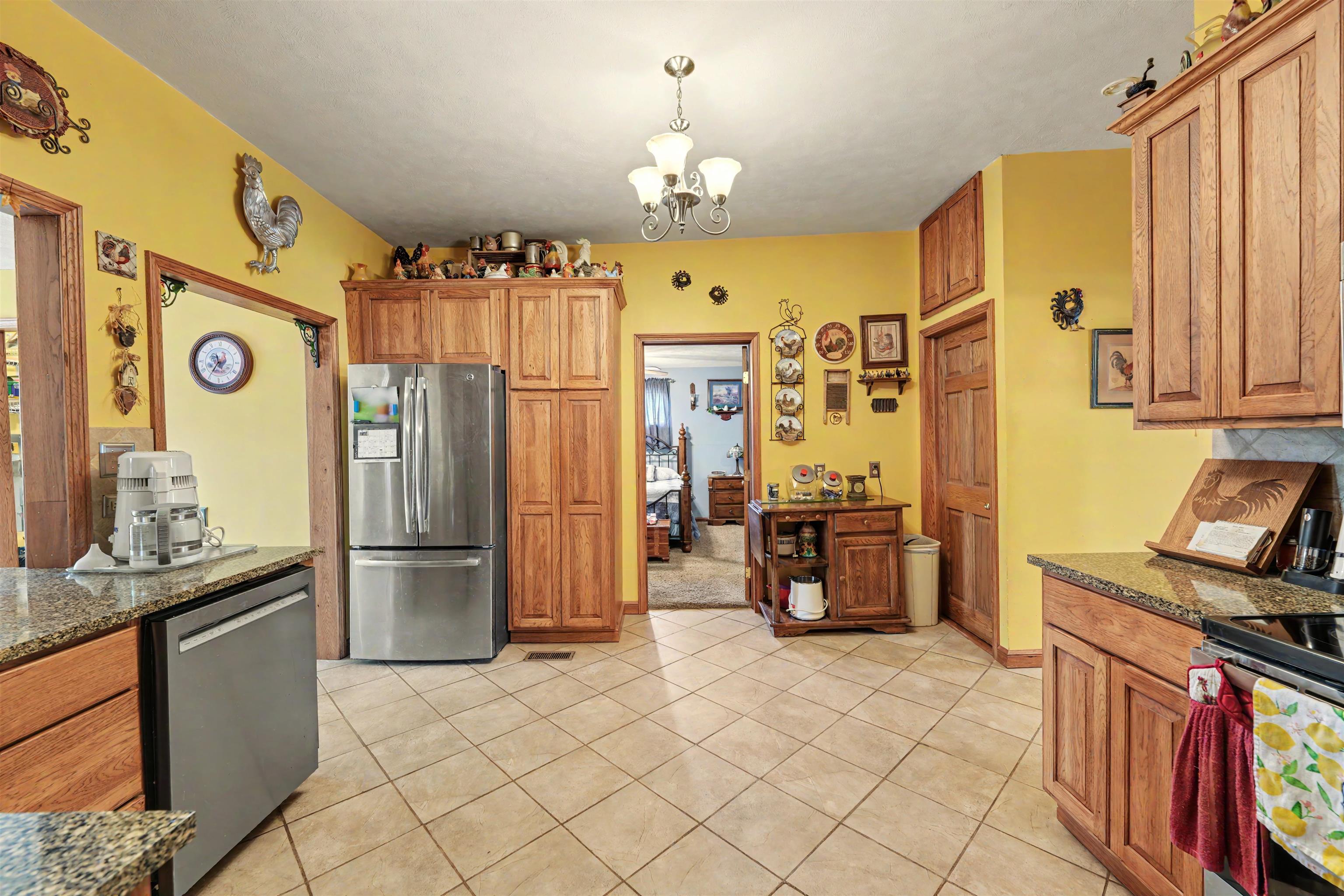 115 S 2nd St. Property Photo 16