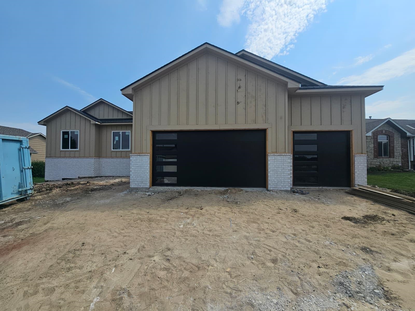 13211 E Laguna St Property Photo 2