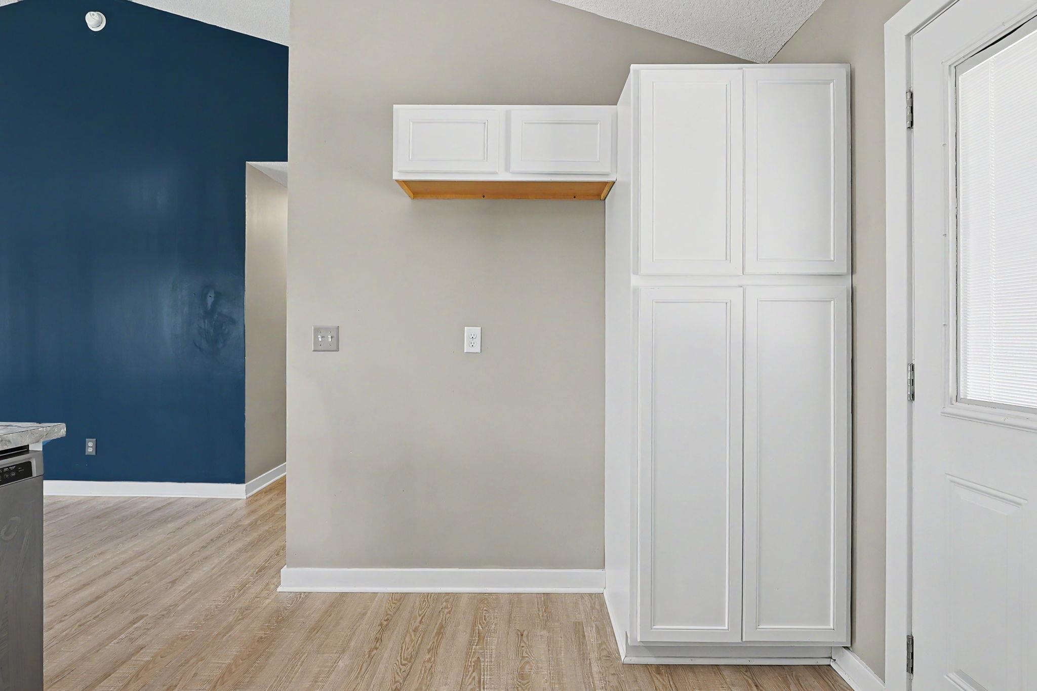 1311 E Maywood Property Photo 11
