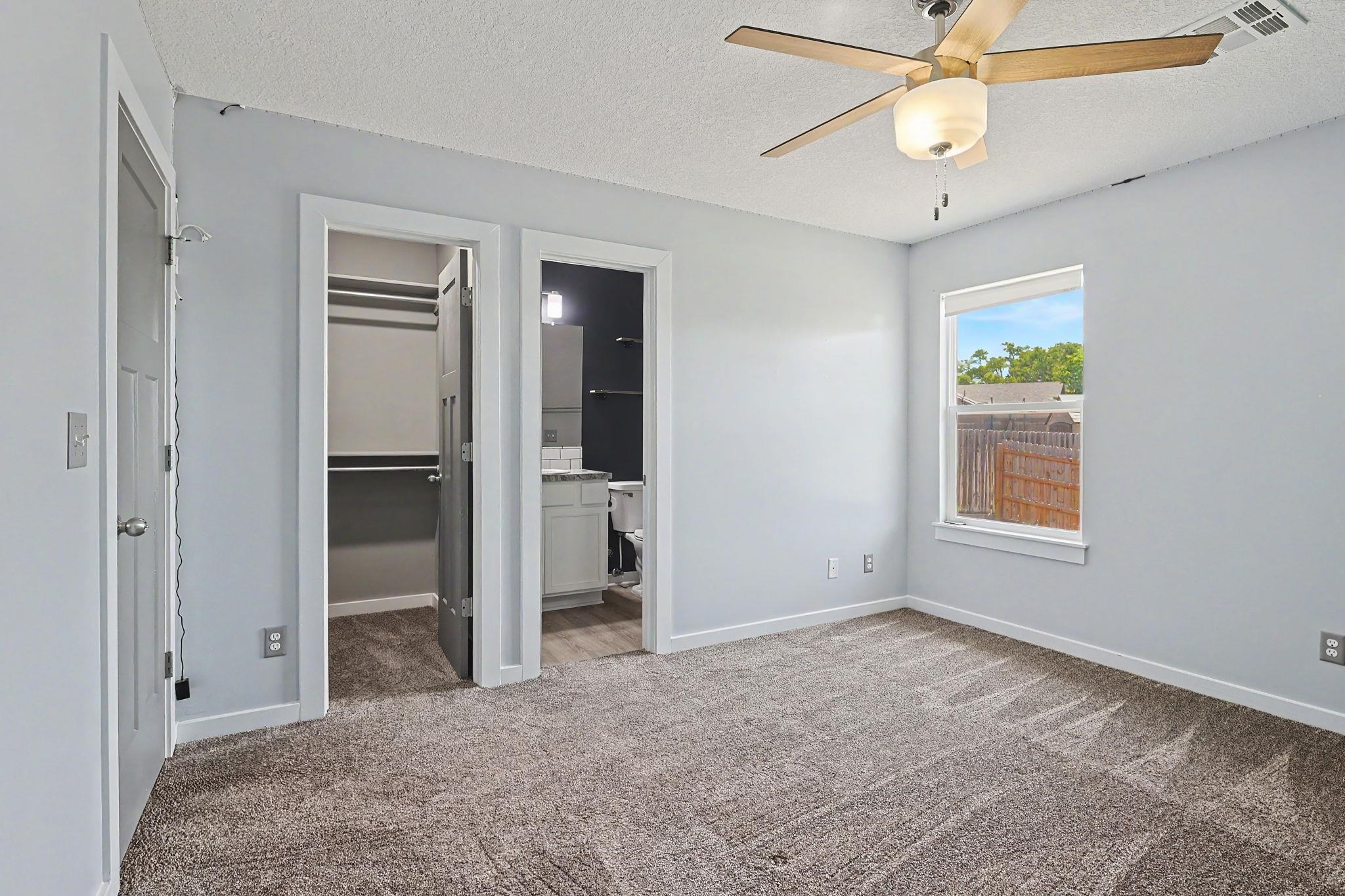 1311 E Maywood Property Photo 12