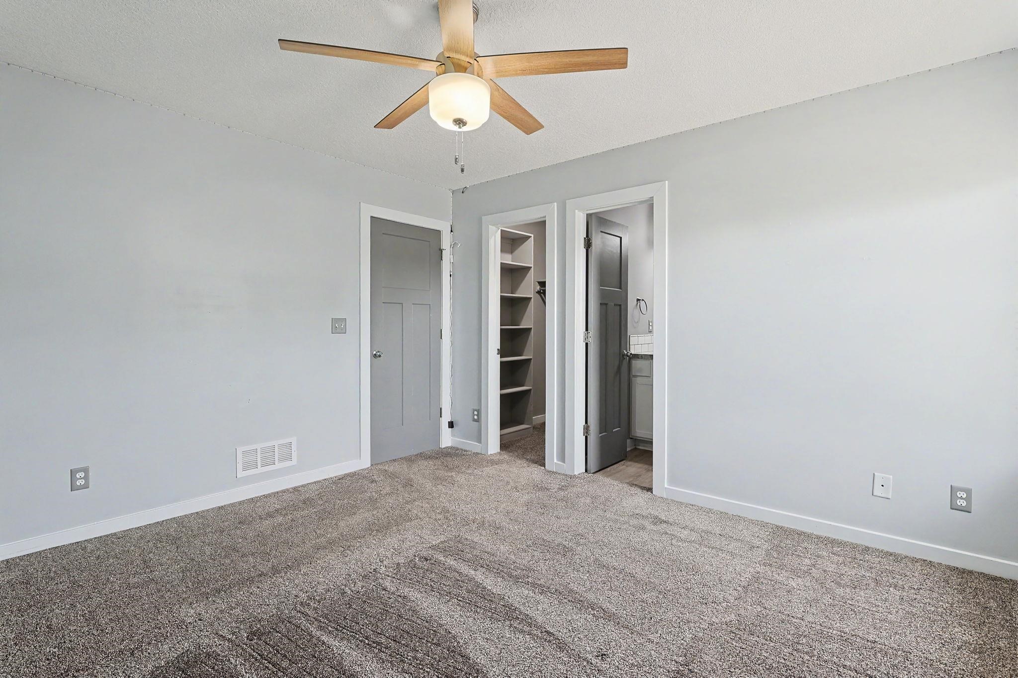 1311 E Maywood Property Photo 13