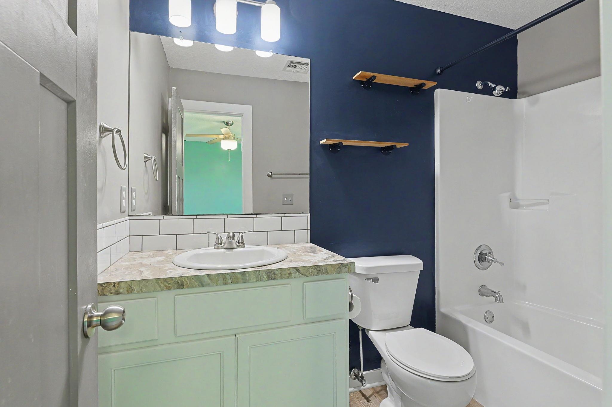 1311 E Maywood Property Photo 15
