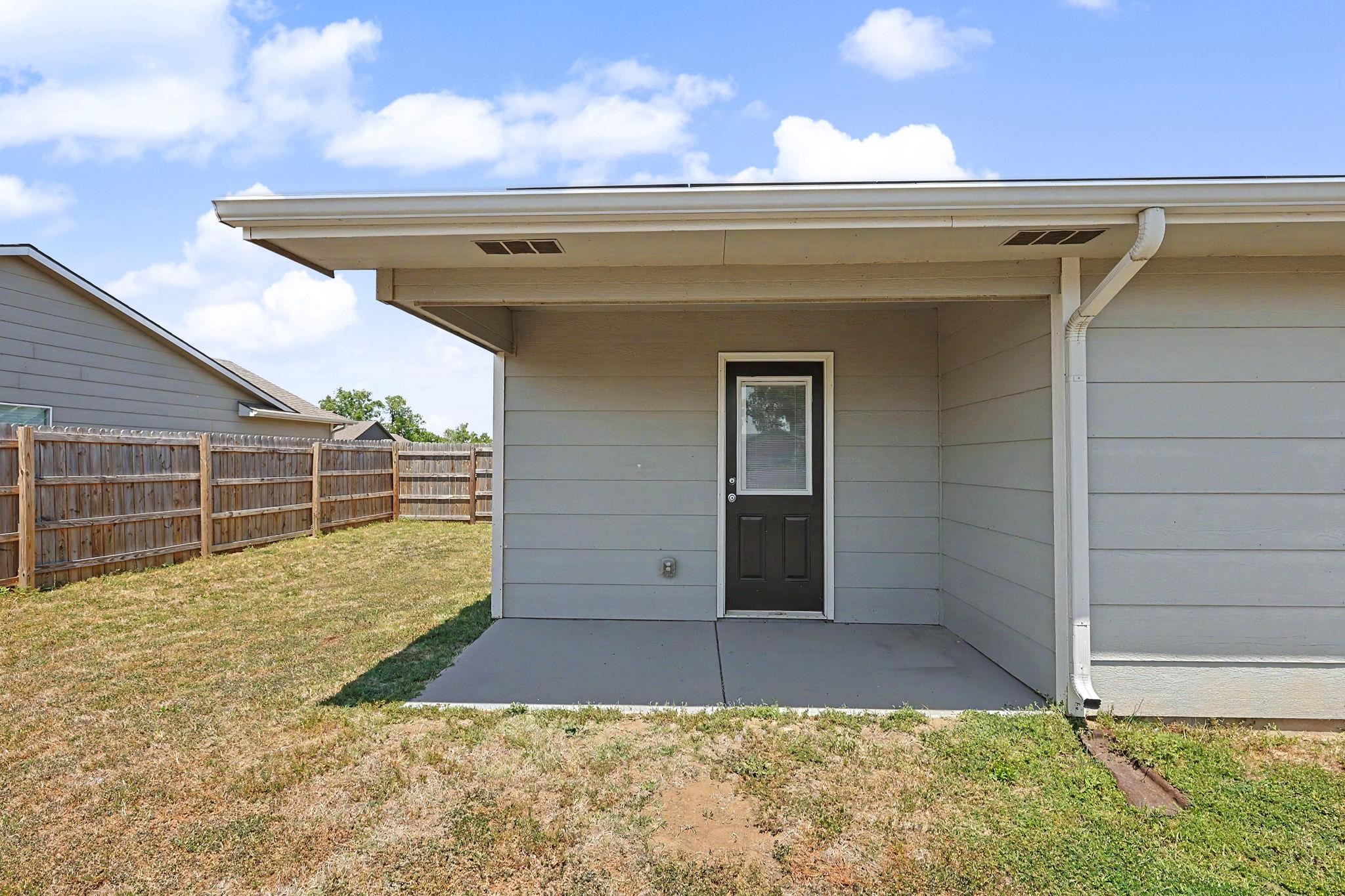 1311 E Maywood Property Photo 20