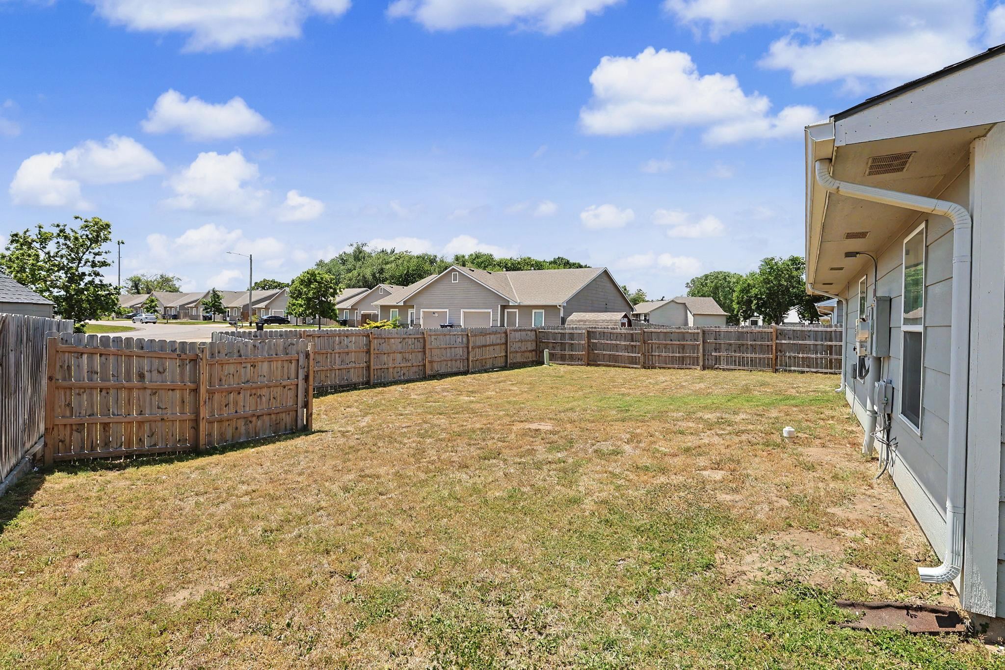 1311 E Maywood Property Photo 21