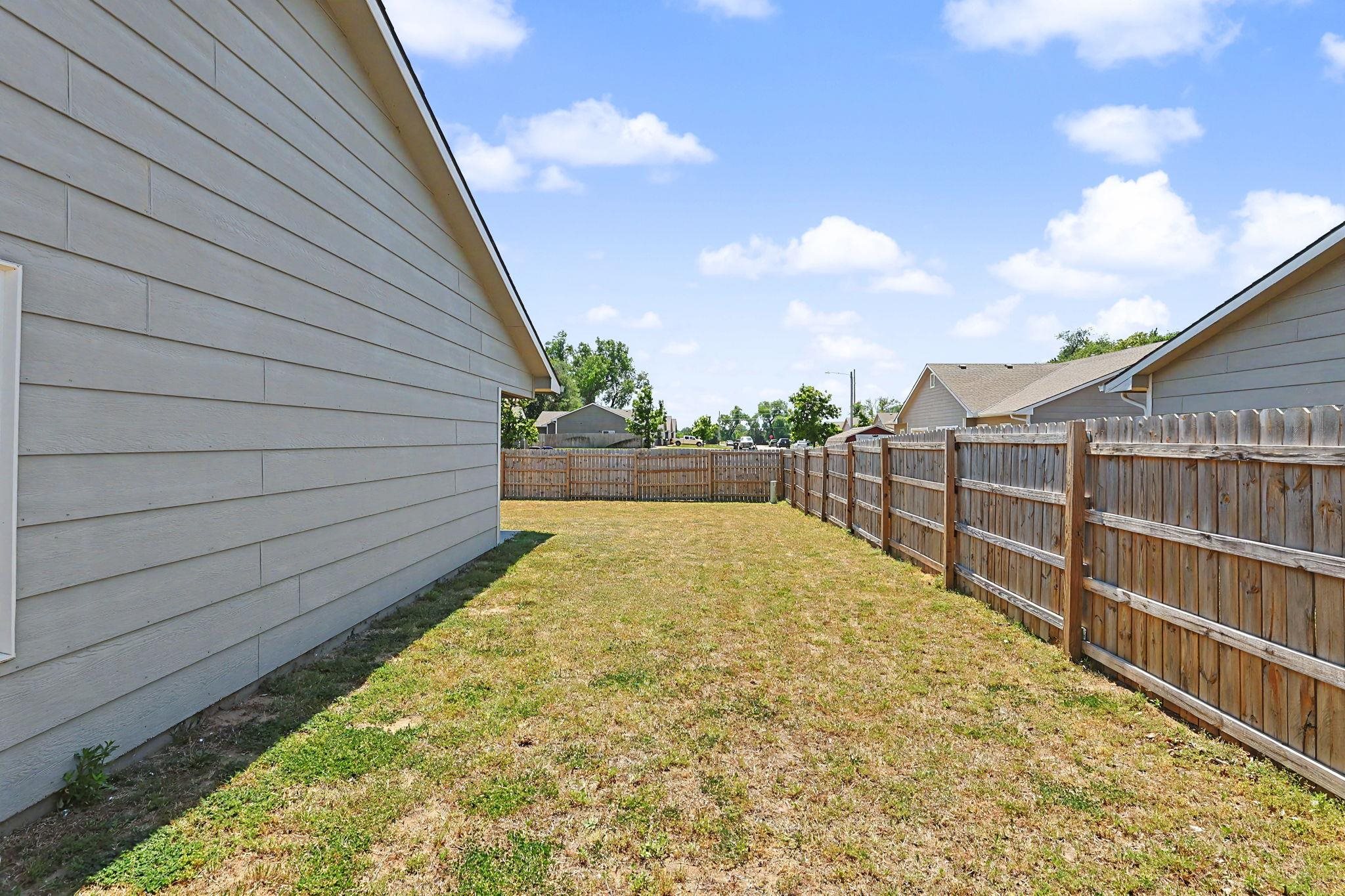 1311 E Maywood Property Photo 22