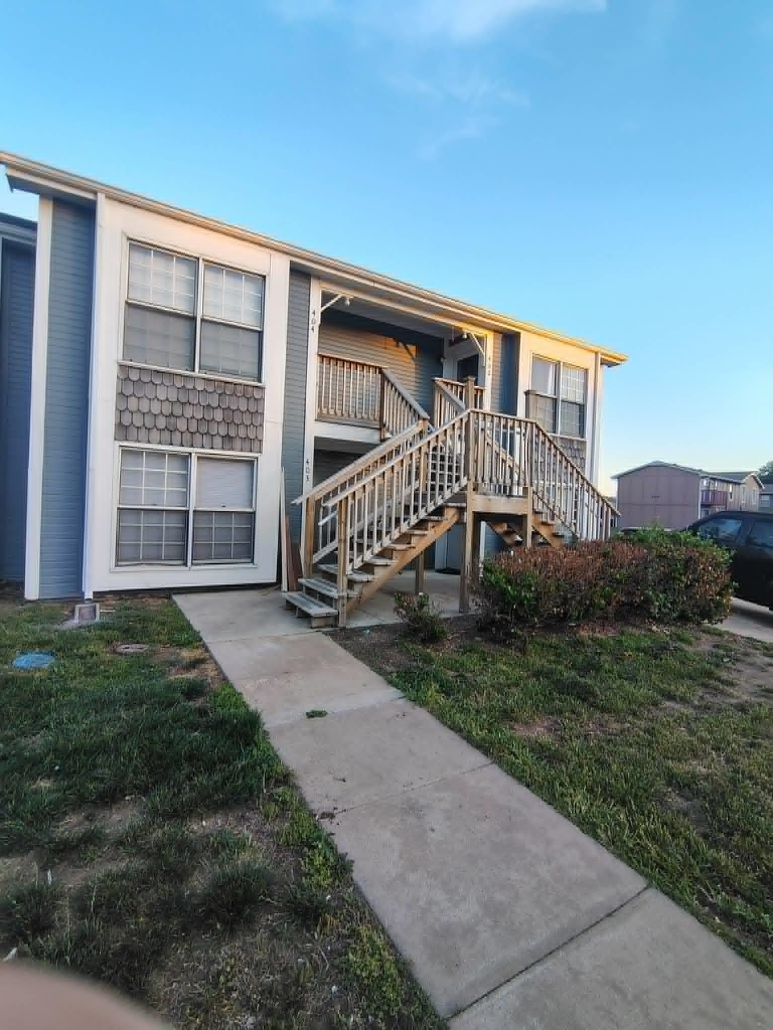 6725 W Shade Ln # 403 Property Photo 1