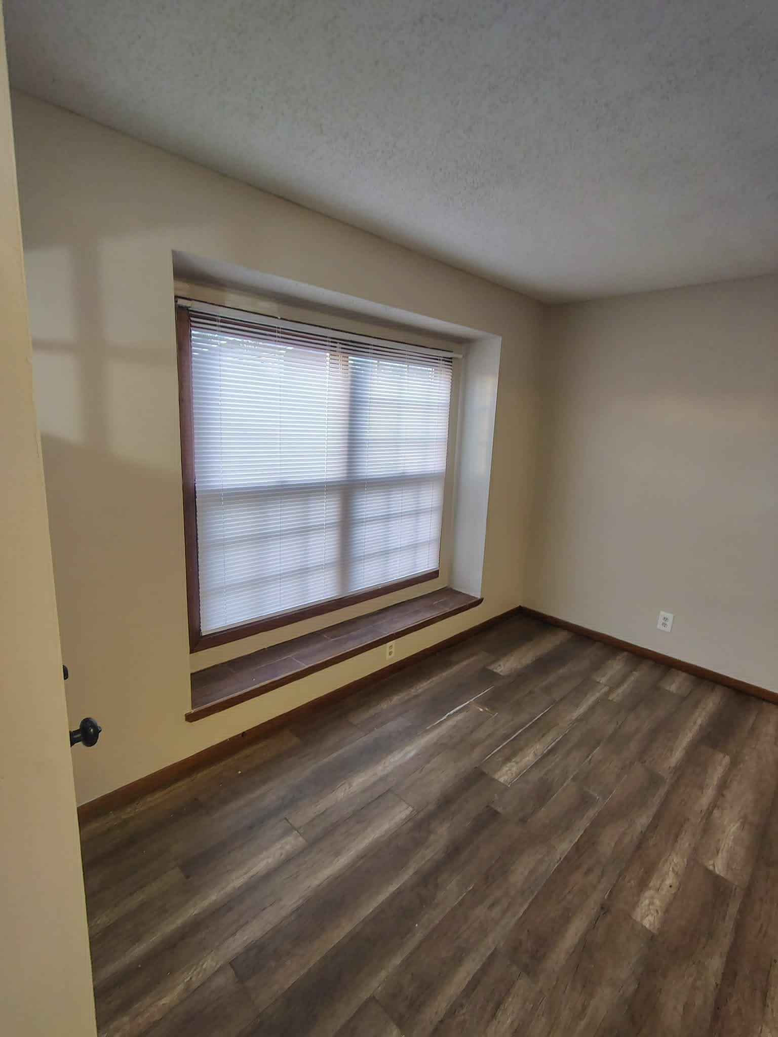 6725 W Shade Ln # 403 Property Photo 4