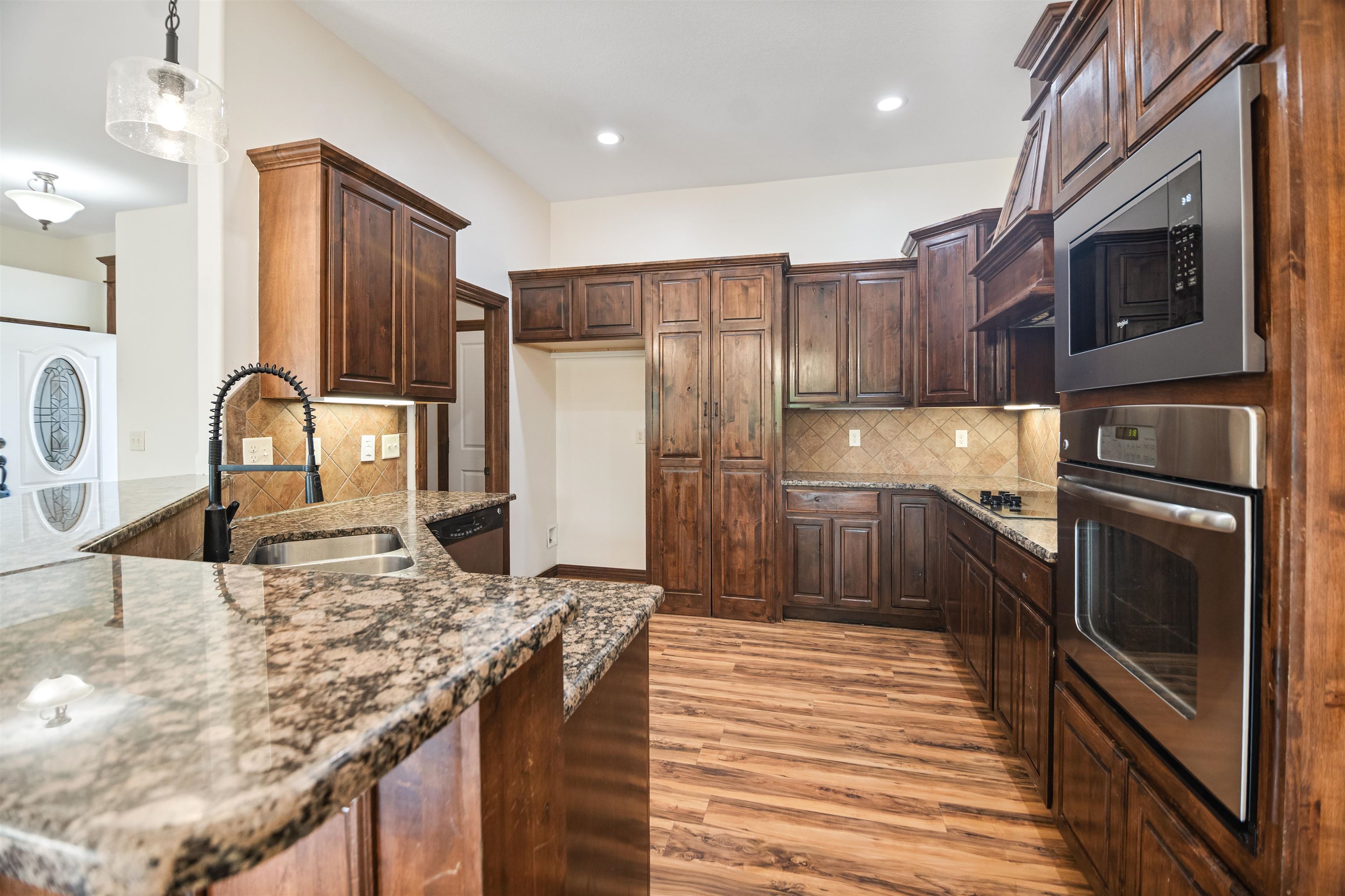 2034 S Sierra Hills Ct Property Photo 6