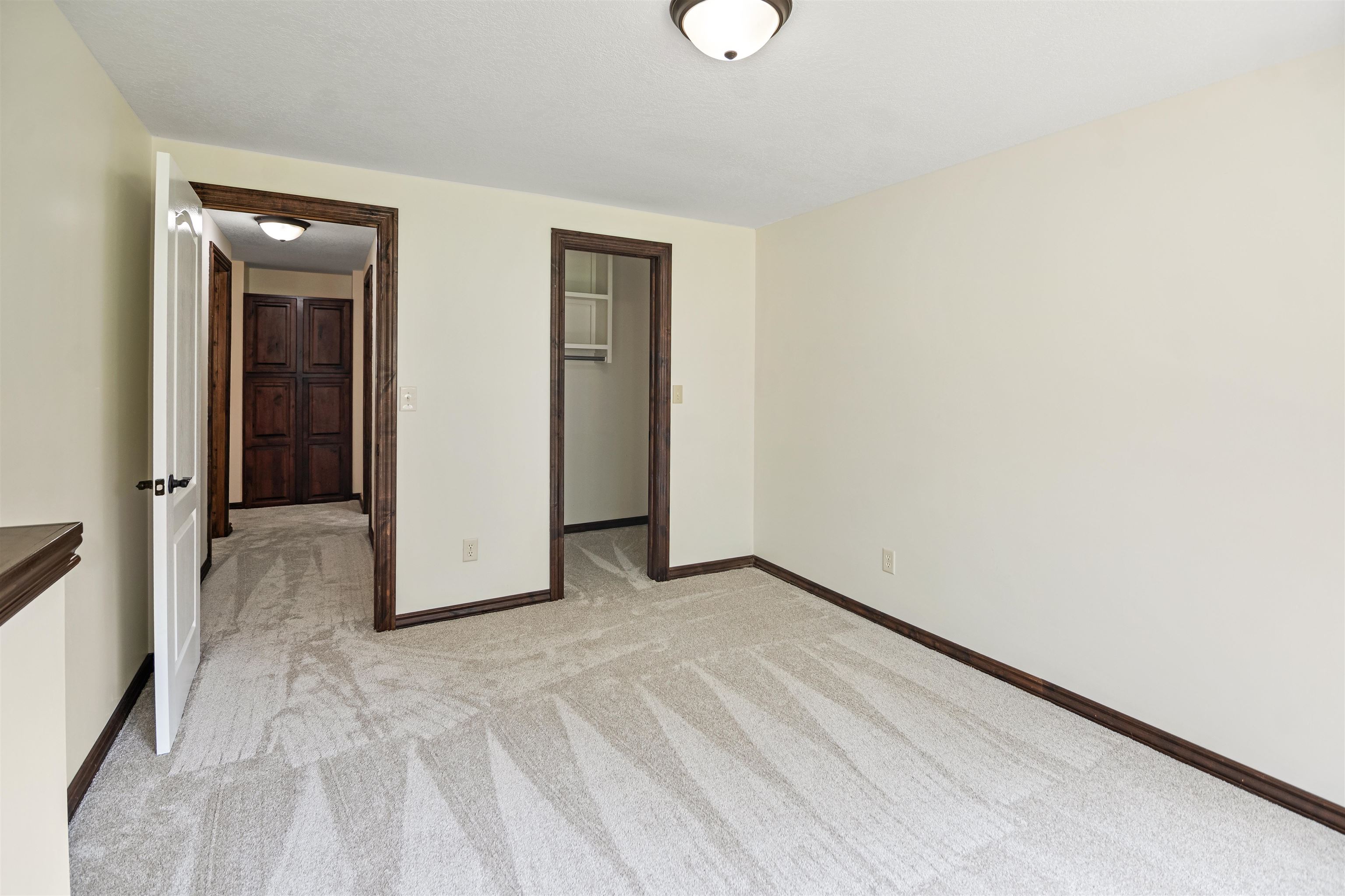 2034 S Sierra Hills Ct Property Photo 12