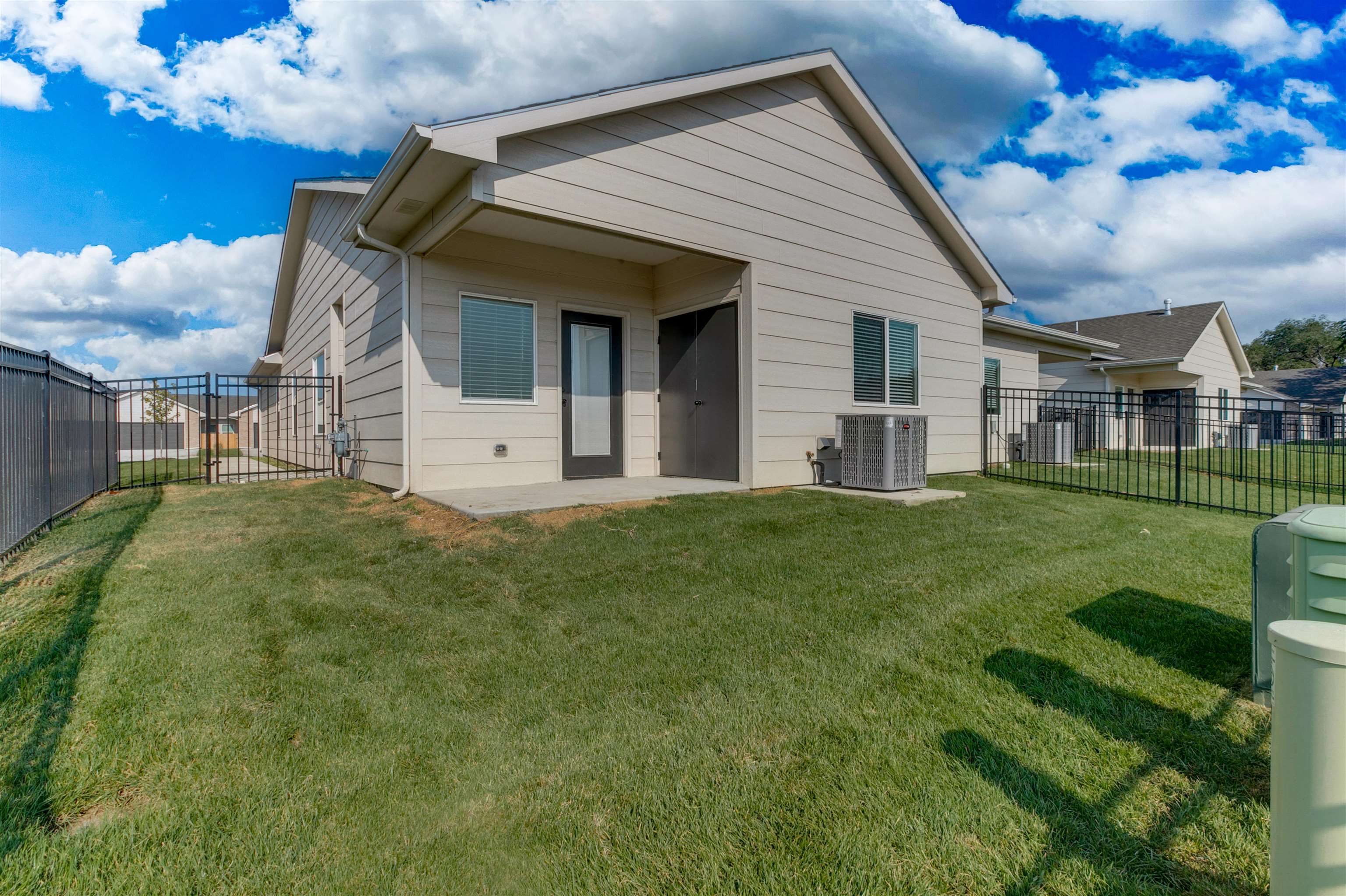 5408 N Sandkey Property Photo 11