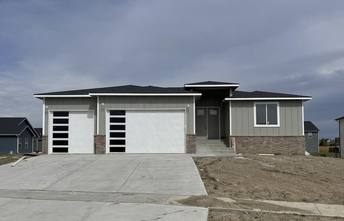 12915 E Spring Valley St. Property Photo 2