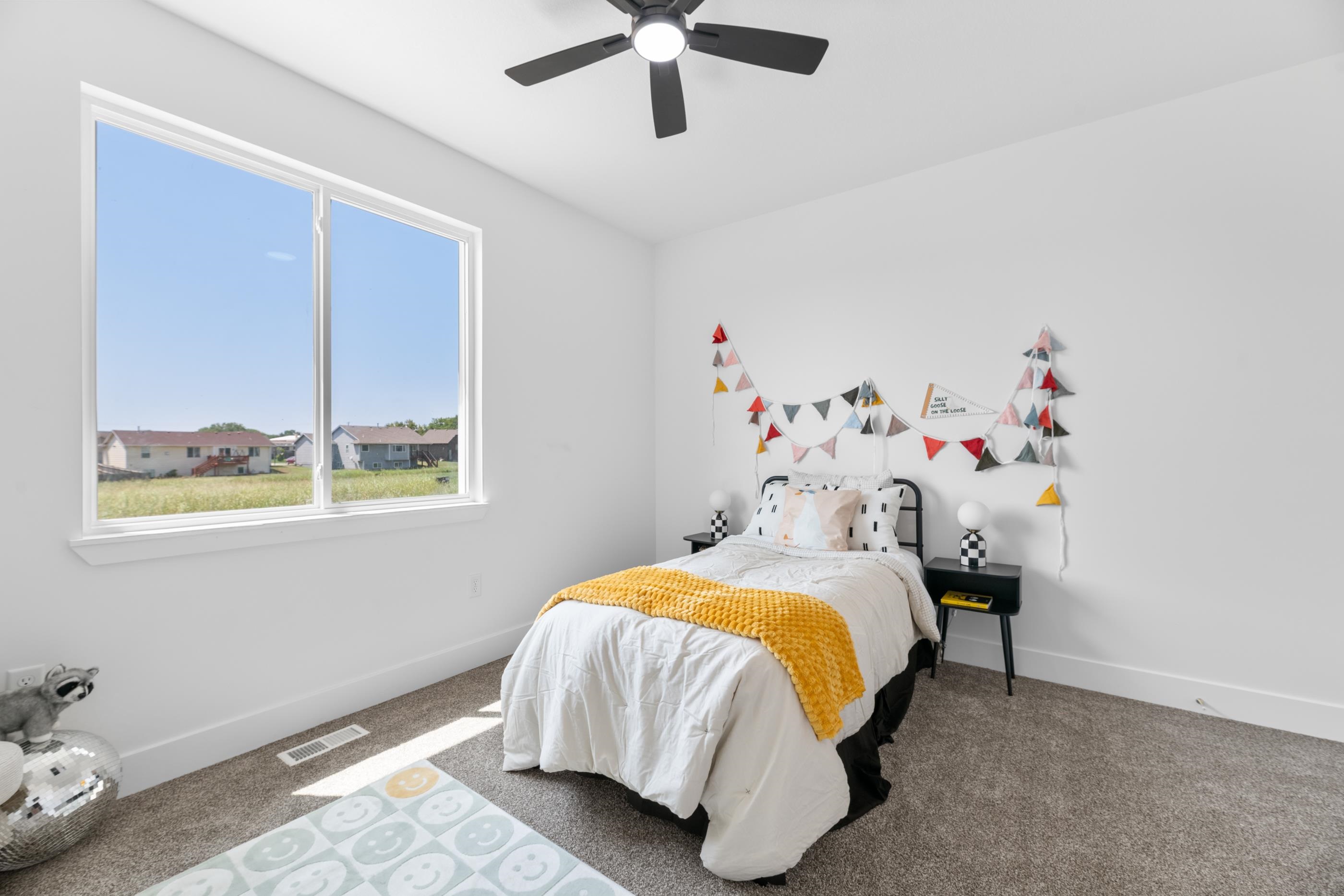 12915 E Spring Valley St. Property Photo 17