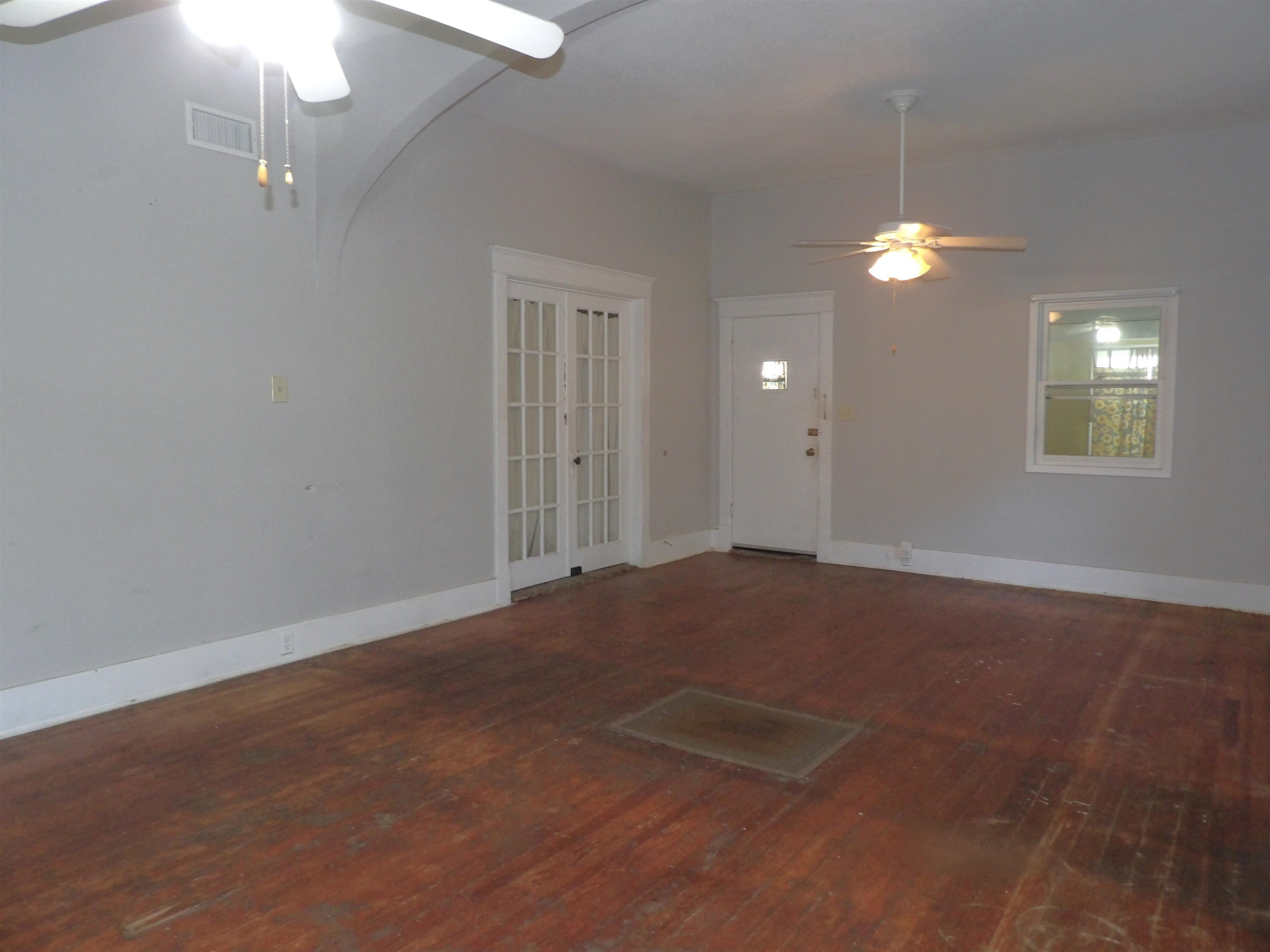 1509 N 2nd Property Photo 7