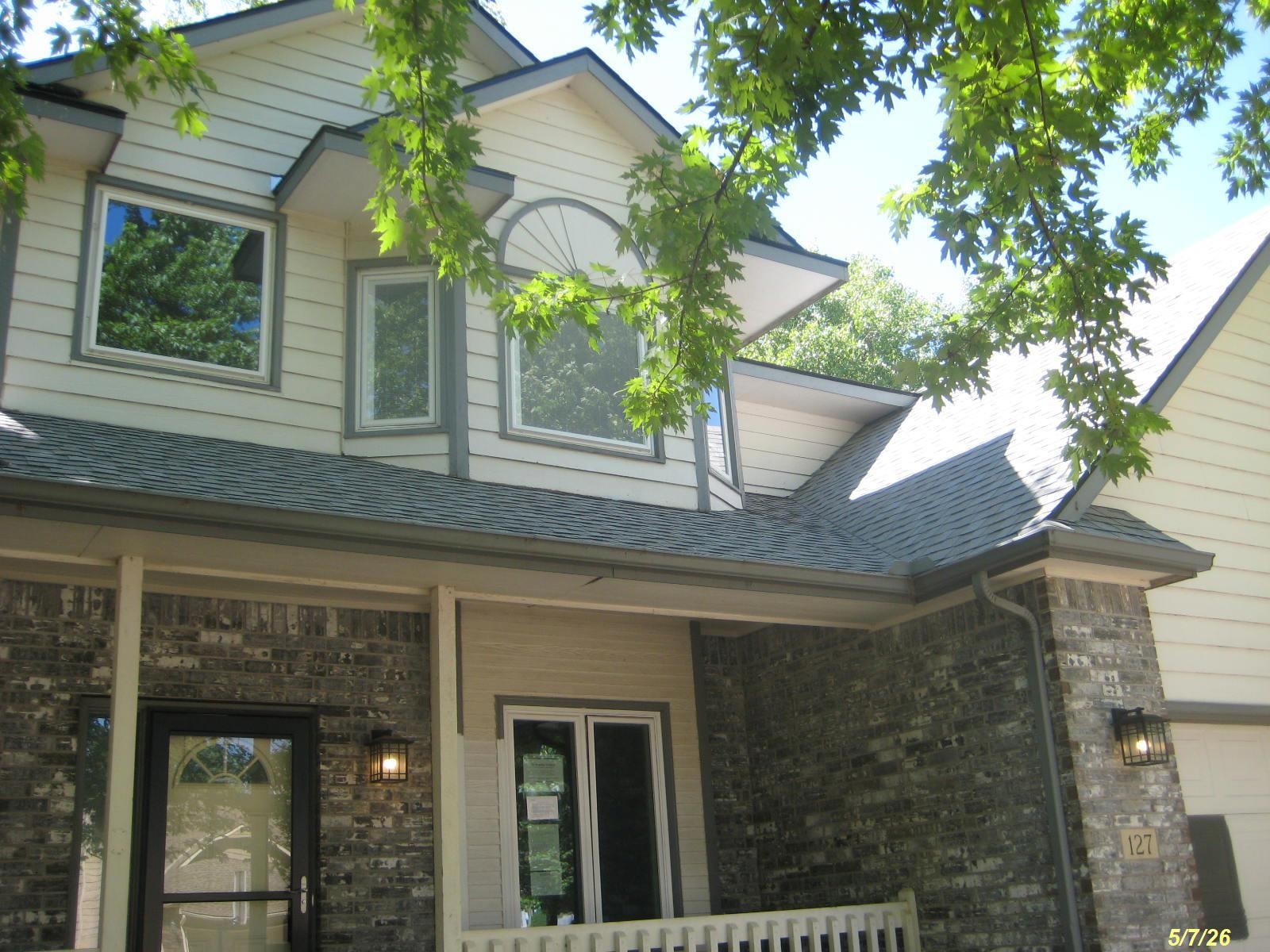 127 S Crosswood Lane Property Photo 3