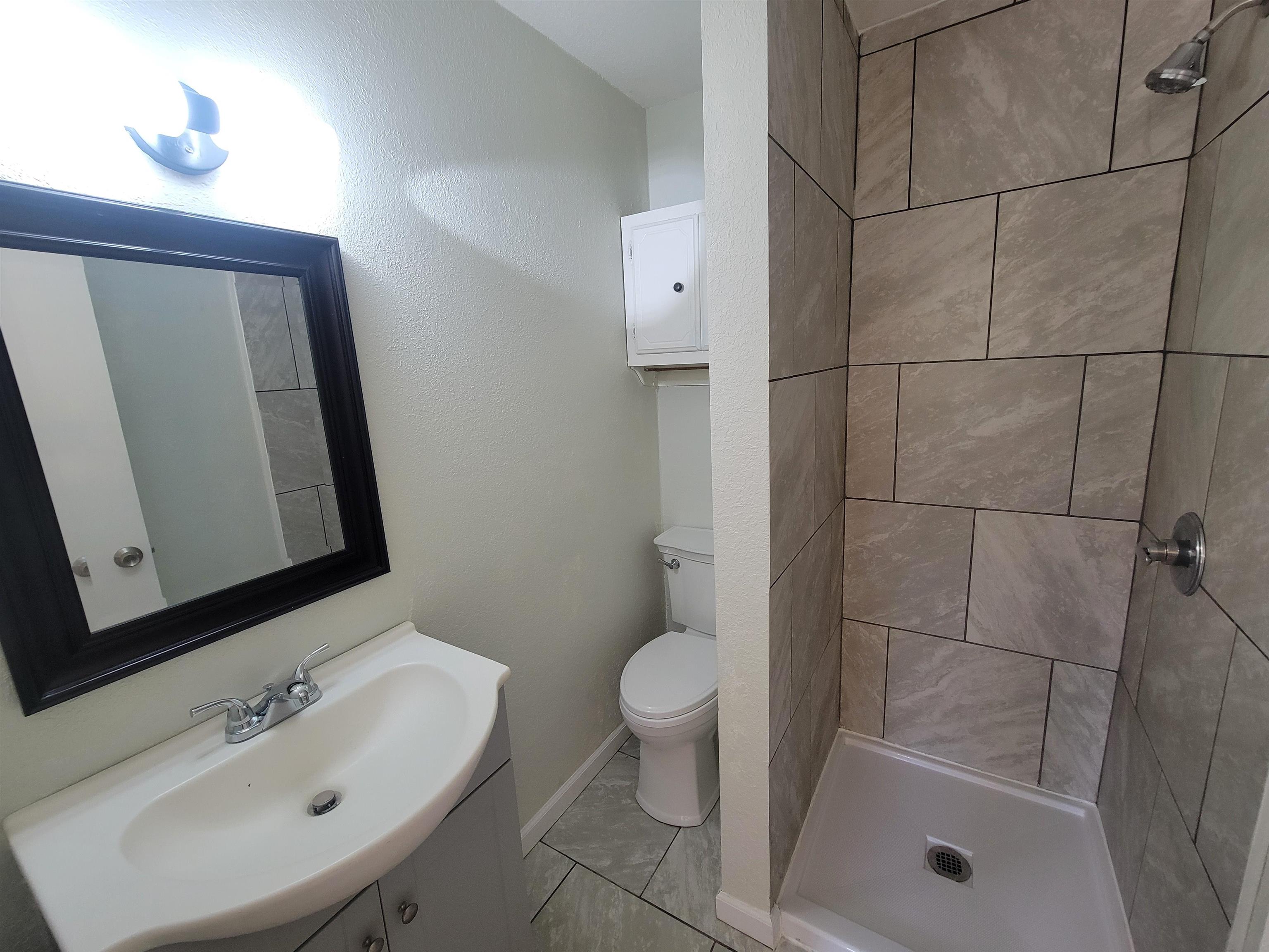 201 N Cherry Property Photo 11
