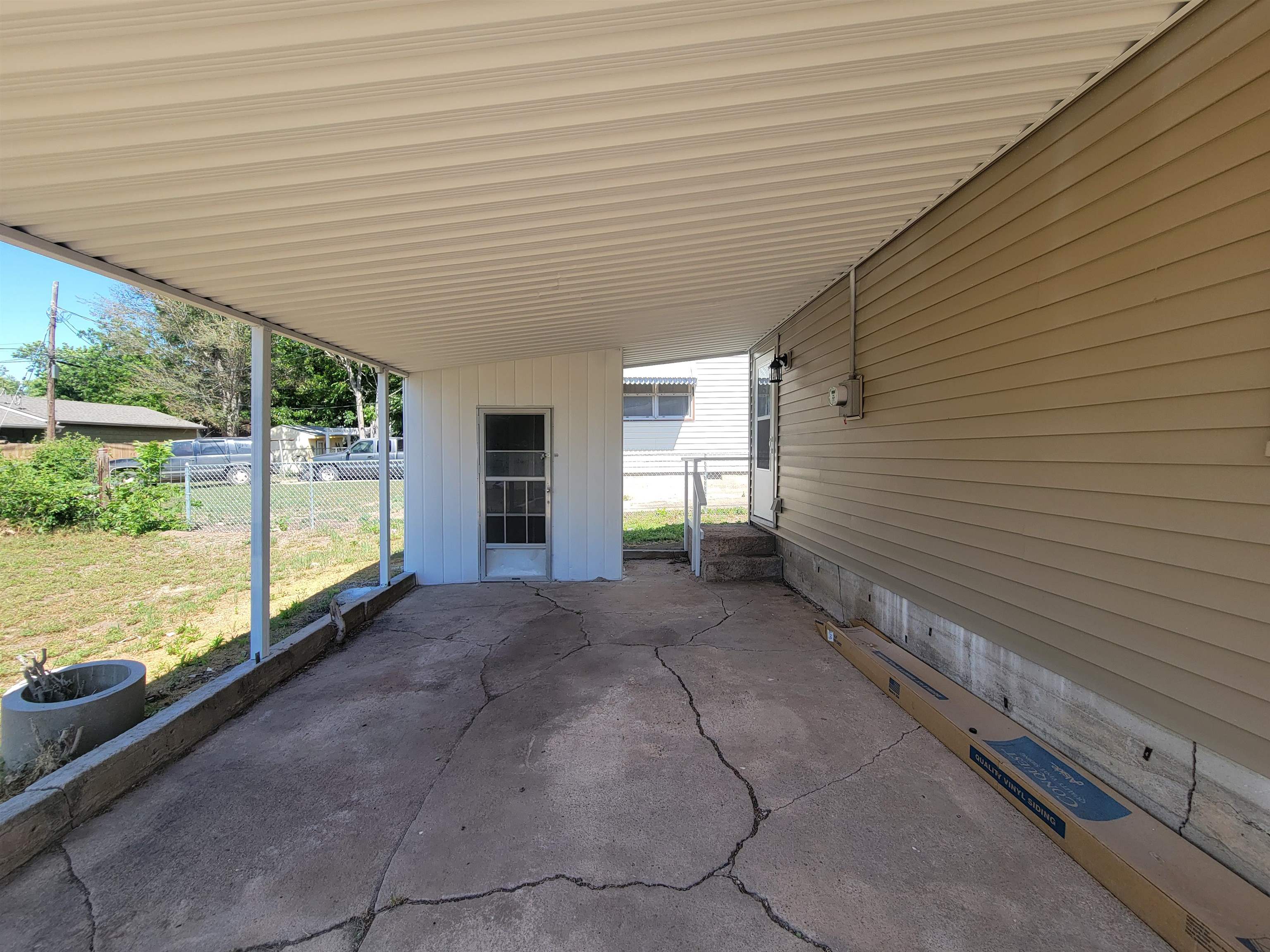 201 N Cherry Property Photo 18