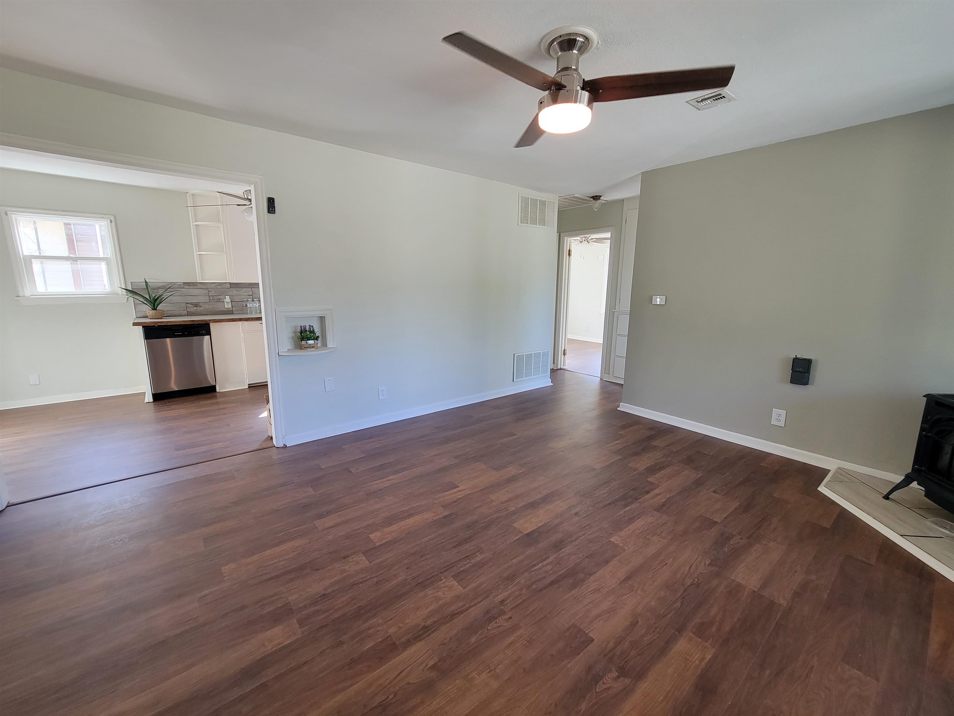 201 N Cherry Property Photo 24