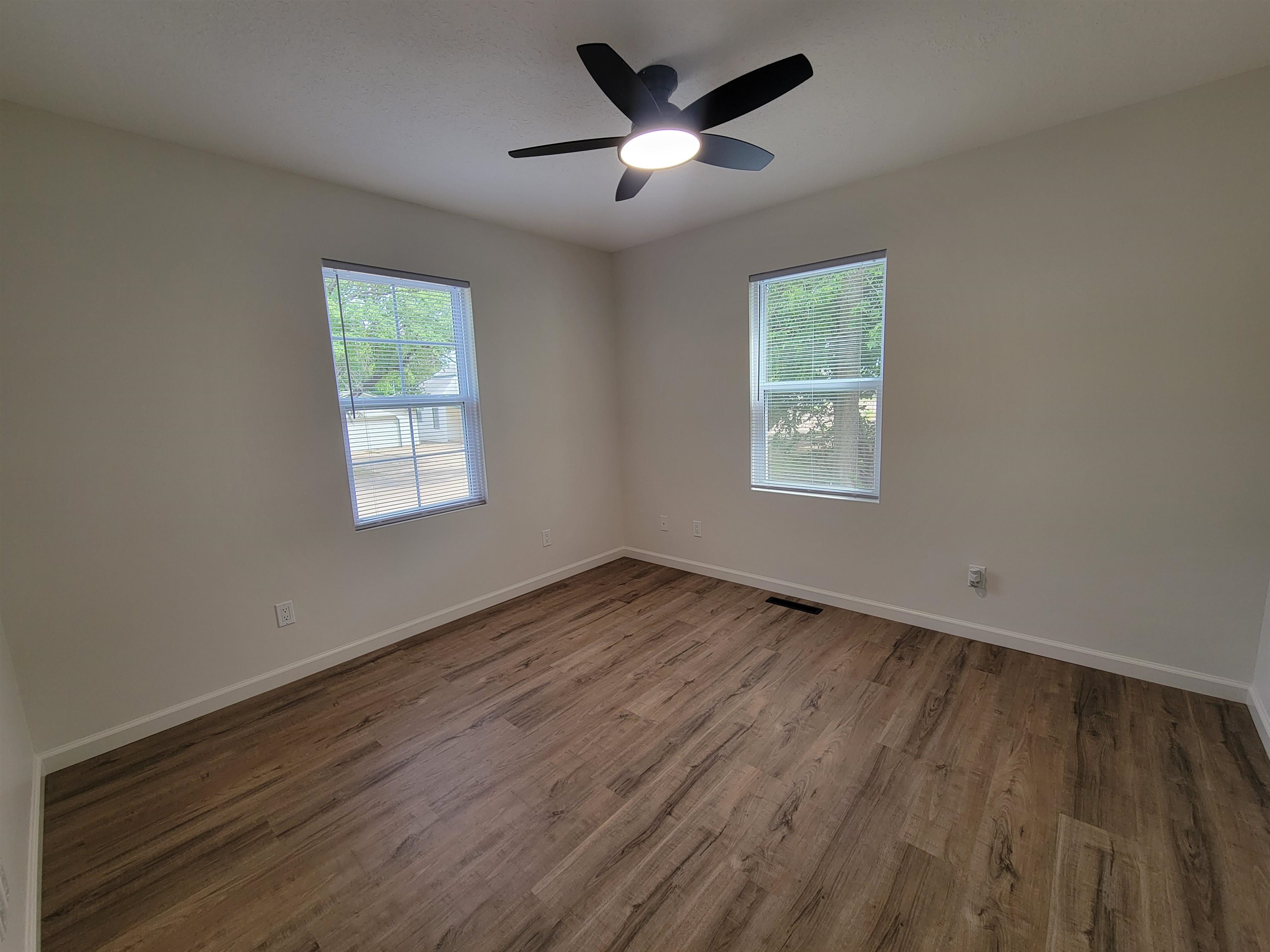 914 N Blaine Property Photo 7