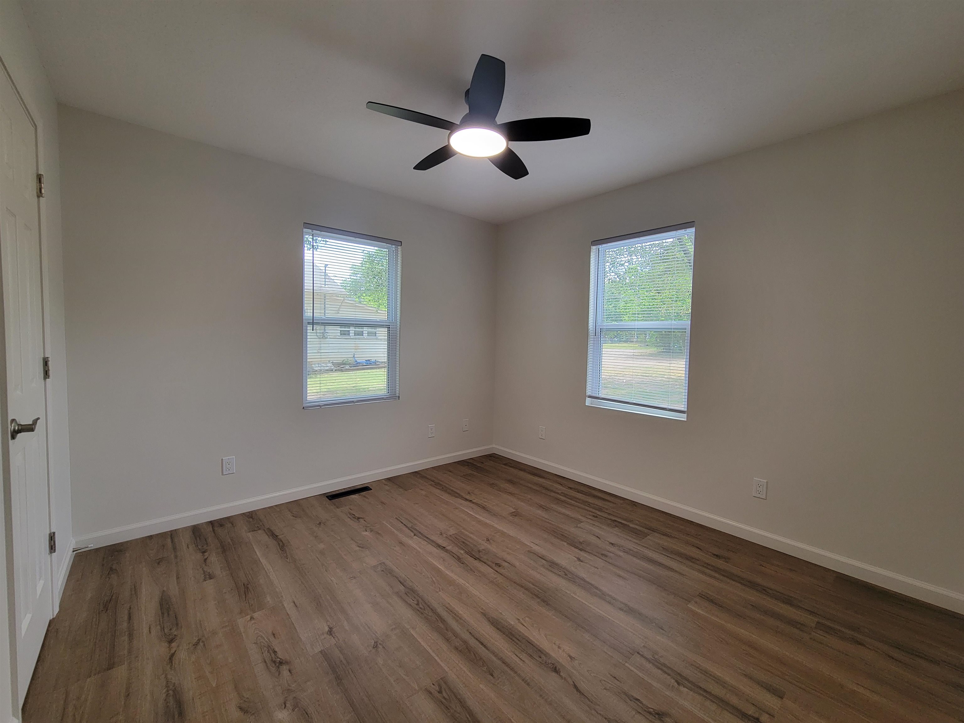 914 N Blaine Property Photo 10