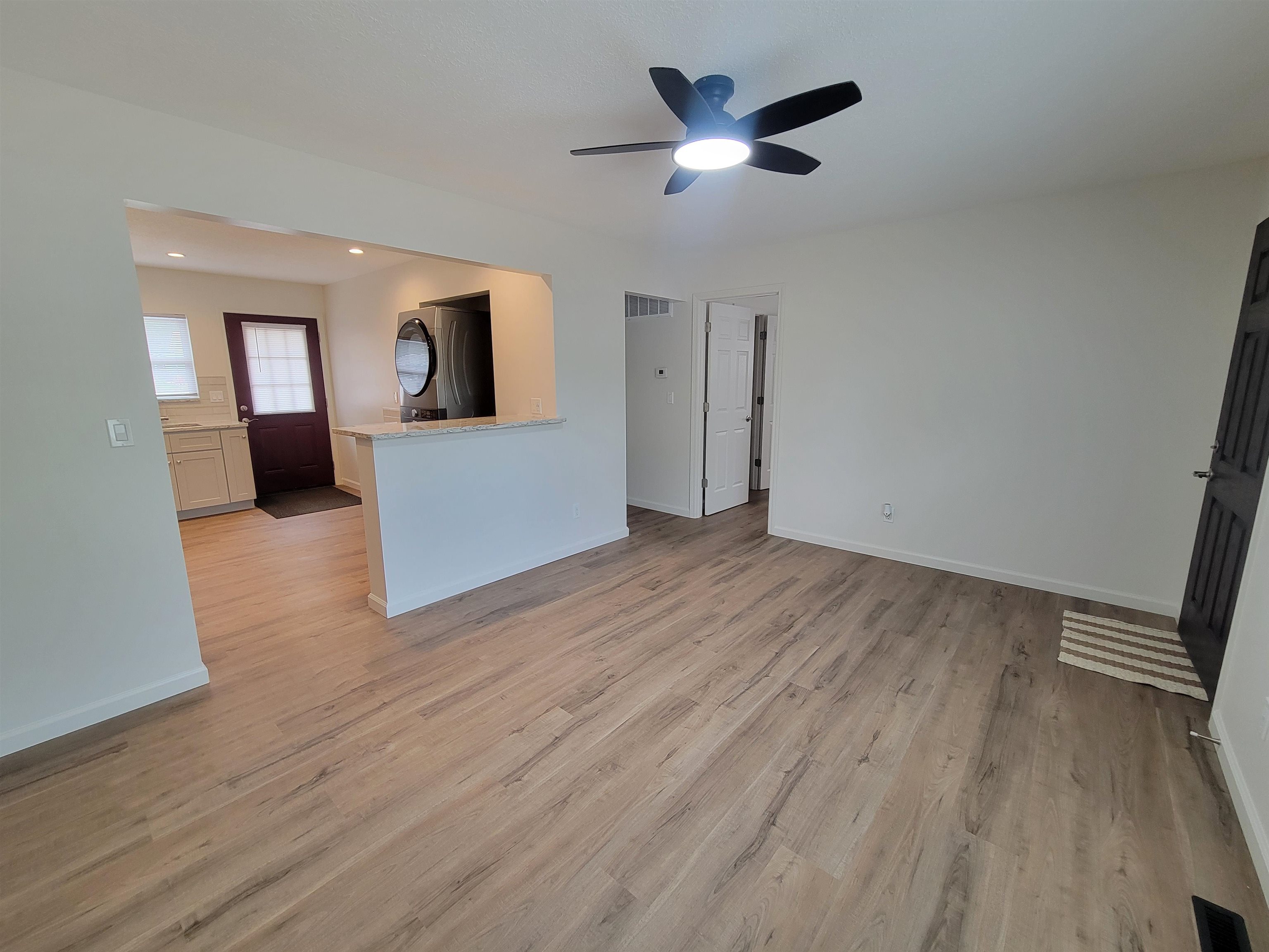 914 N Blaine Property Photo 13