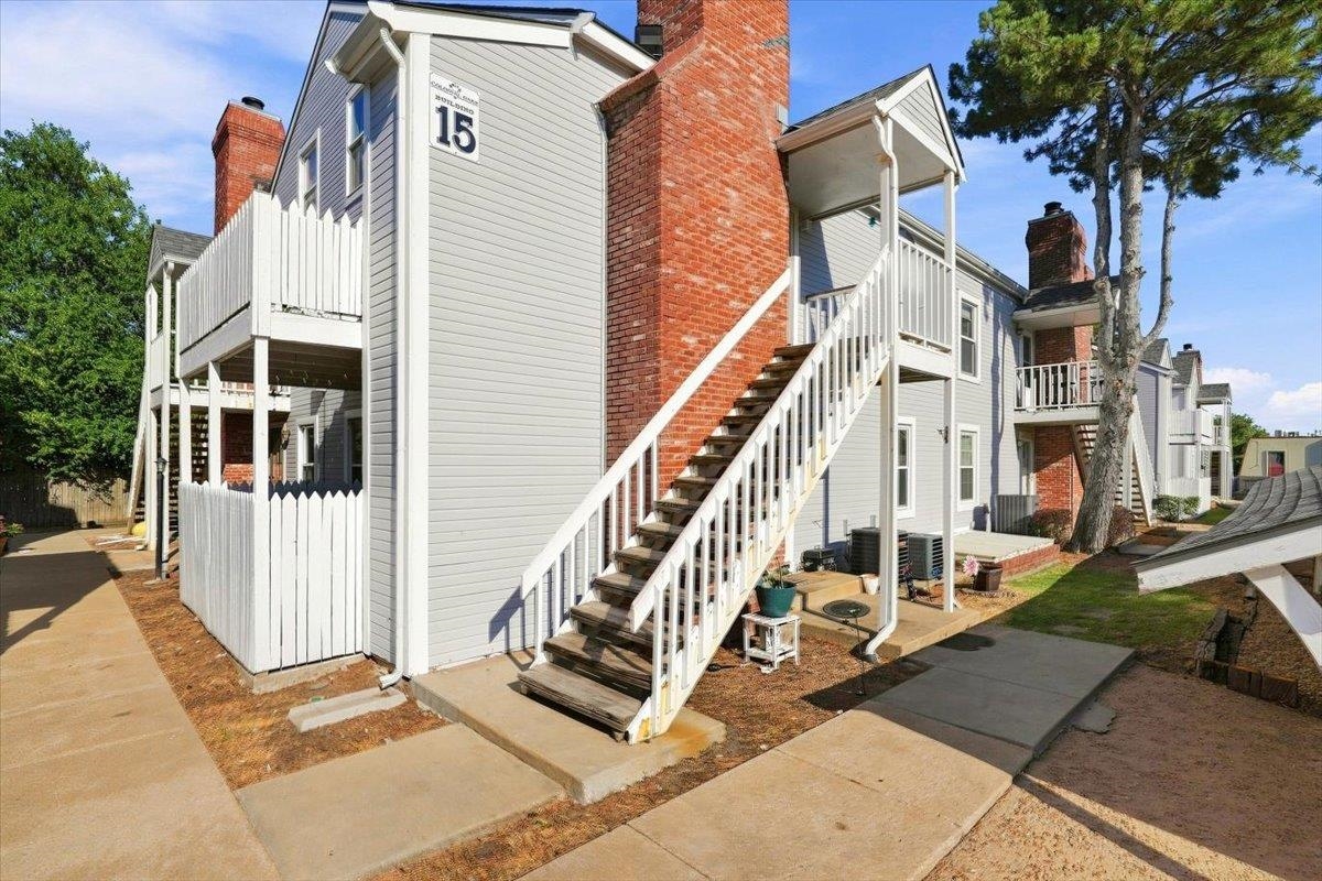 1717 S Cypress St #1522 Property Photo 1