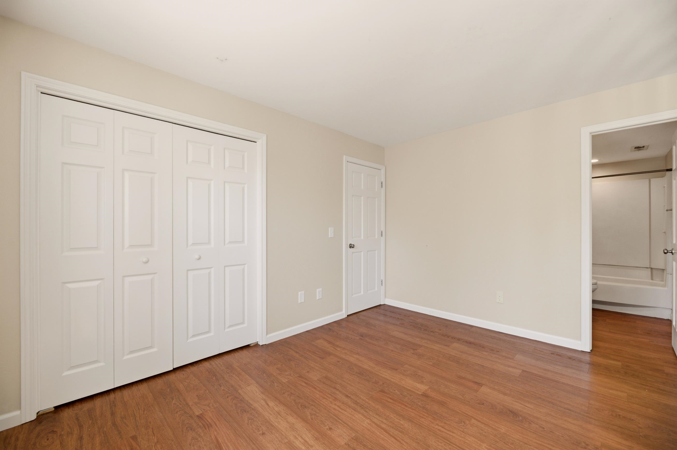 1717 S Cypress St #1522 Property Photo 17